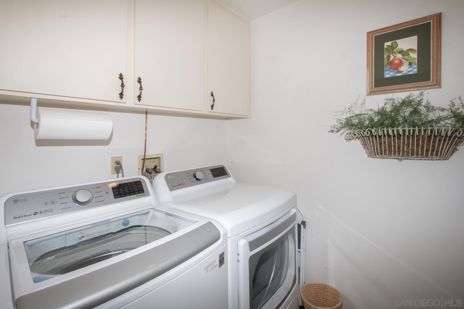 Detail Gallery Image 39 of 46 For 12911  Caminto Dosamantes, San Diego,  CA 92128 - 3 Beds | 2 Baths