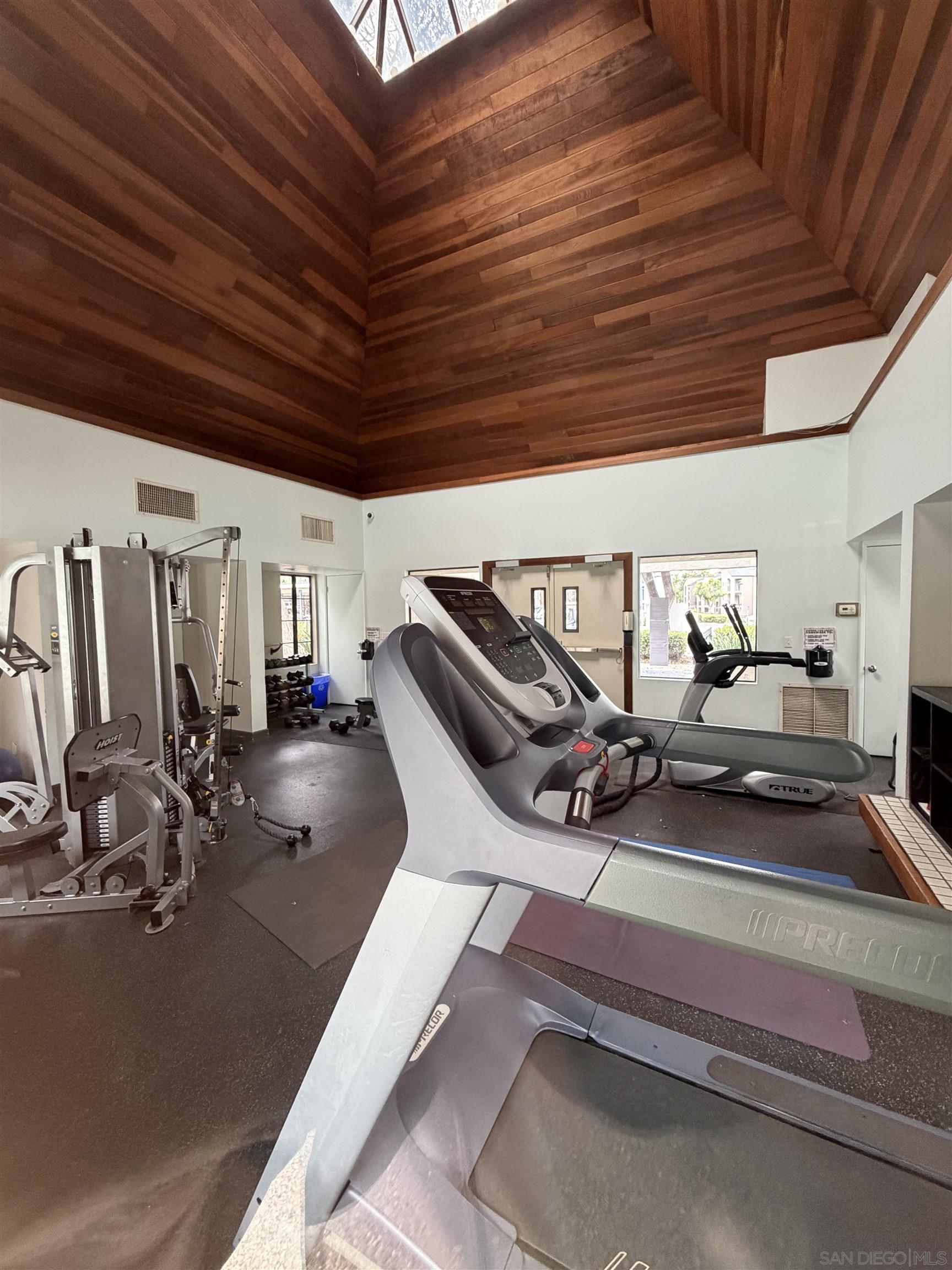 Detail Gallery Image 37 of 43 For 2232  River Run Dr  #198,  San Diego,  CA 92108 - 2 Beds | 2 Baths