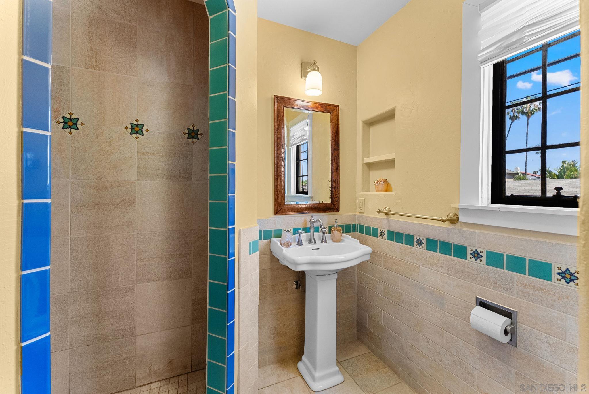 Detail Gallery Image 26 of 48 For 4621  Alabama St, San Diego,  CA 92116 - 4 Beds | 4 Baths