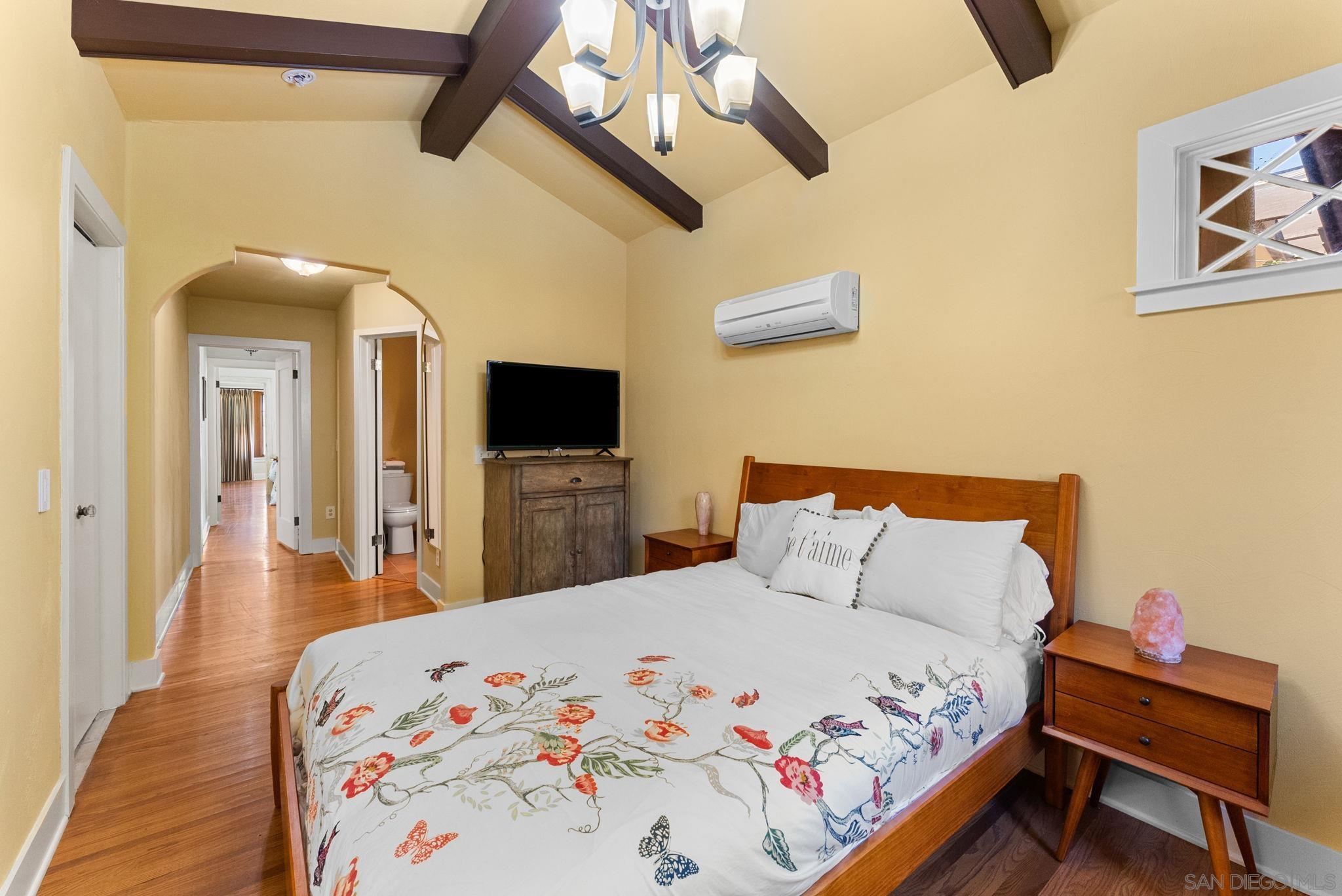 Detail Gallery Image 10 of 48 For 4621  Alabama St, San Diego,  CA 92116 - 4 Beds | 4 Baths