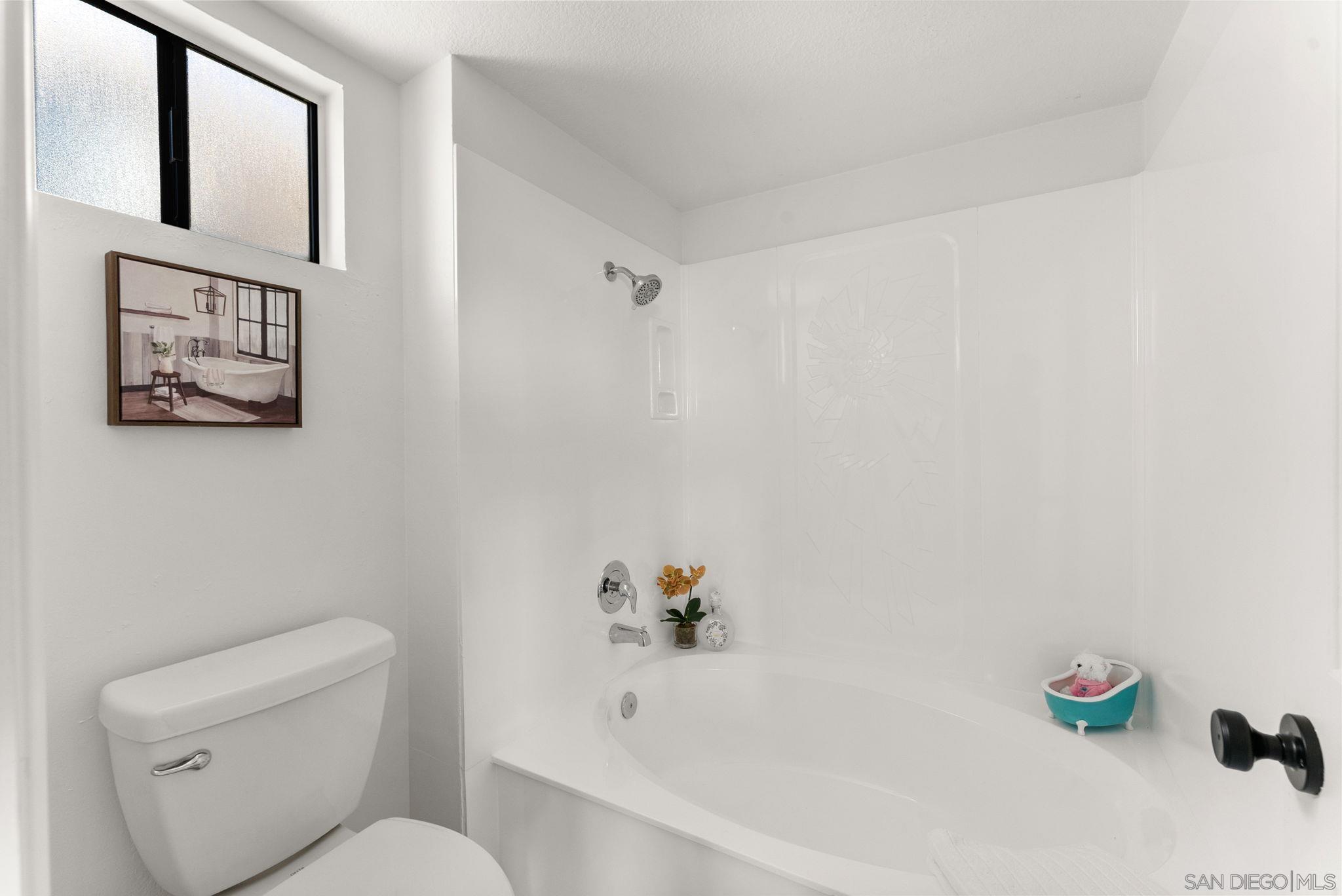 Detail Gallery Image 21 of 51 For 11496  Cesped, San Diego,  CA 92124 - 4 Beds | 2/1 Baths