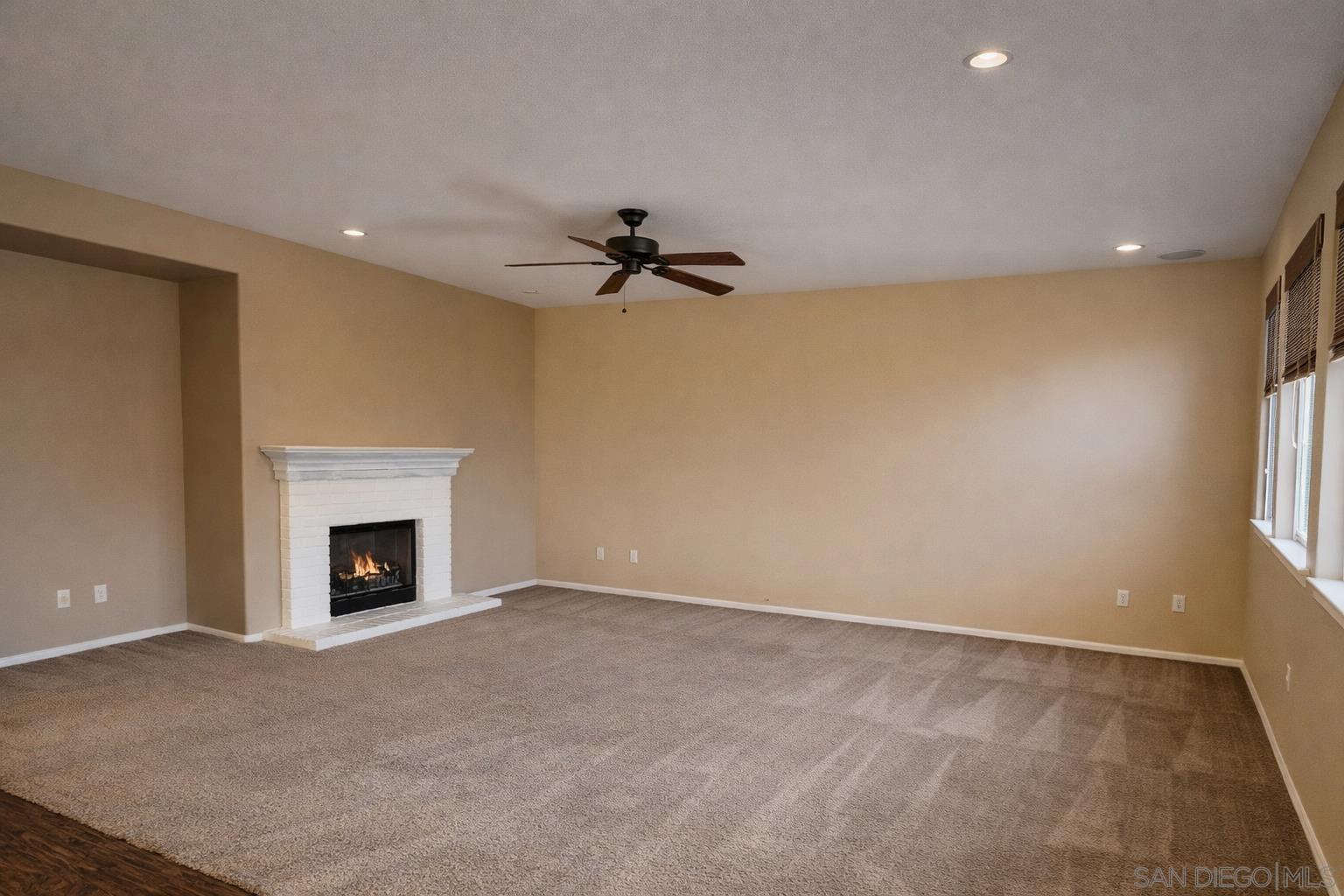 Detail Gallery Image 6 of 9 For 28301  Sunrise Skies, Sun City,  CA 92585 - 3 Beds | 2/1 Baths