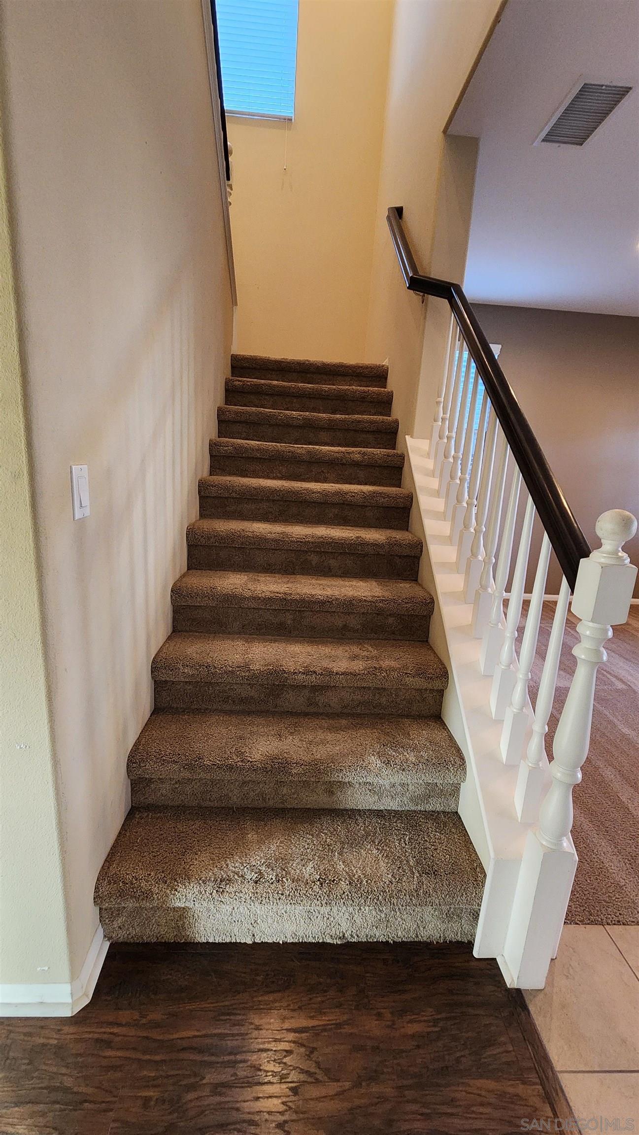 Detail Gallery Image 9 of 19 For 28301  Sunrise Skies, Sun City,  CA 92585 - 3 Beds | 2/1 Baths