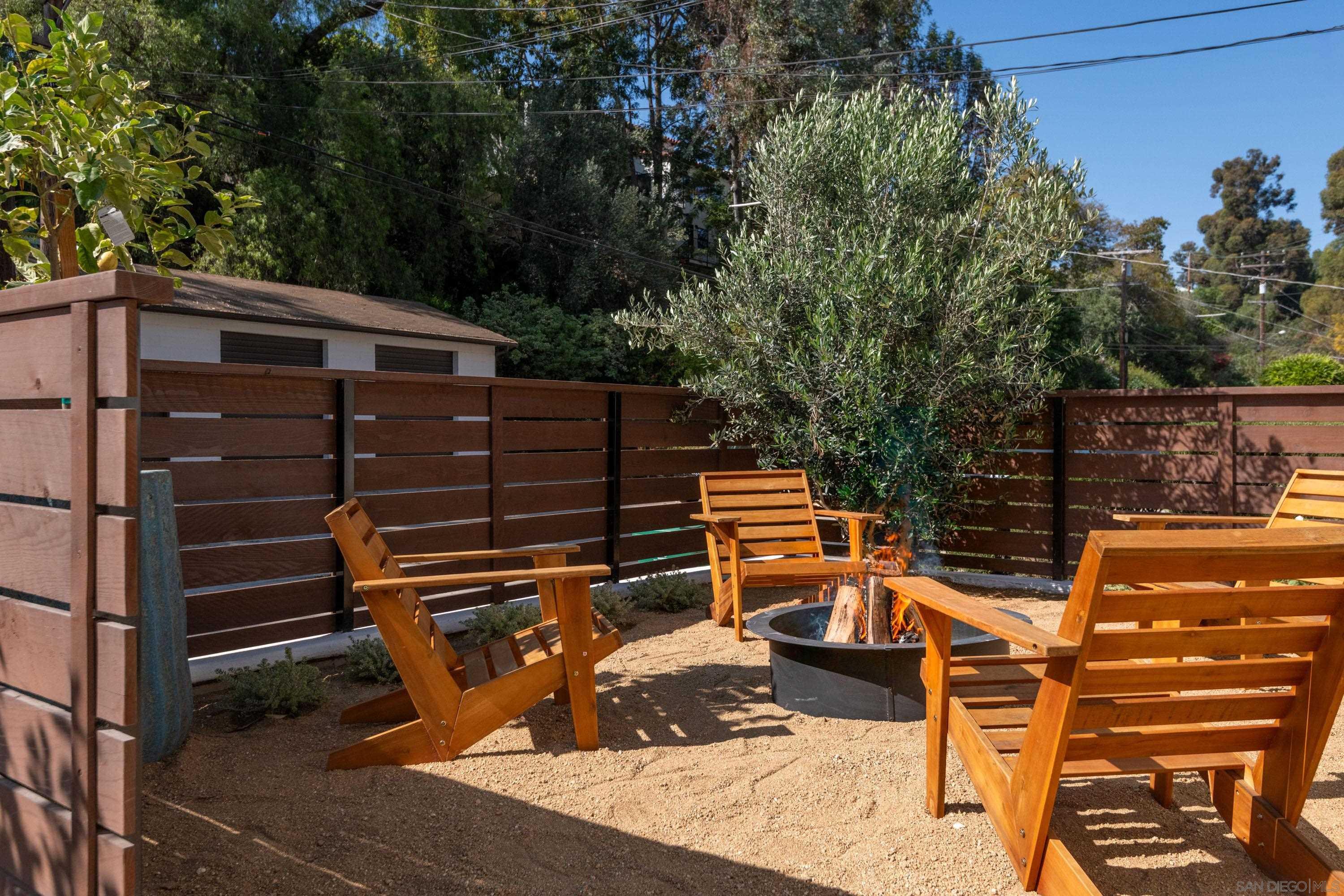 Detail Gallery Image 37 of 42 For 2711 N Arroyo Drive, San Diego,  CA 92103 - 3 Beds | 2 Baths