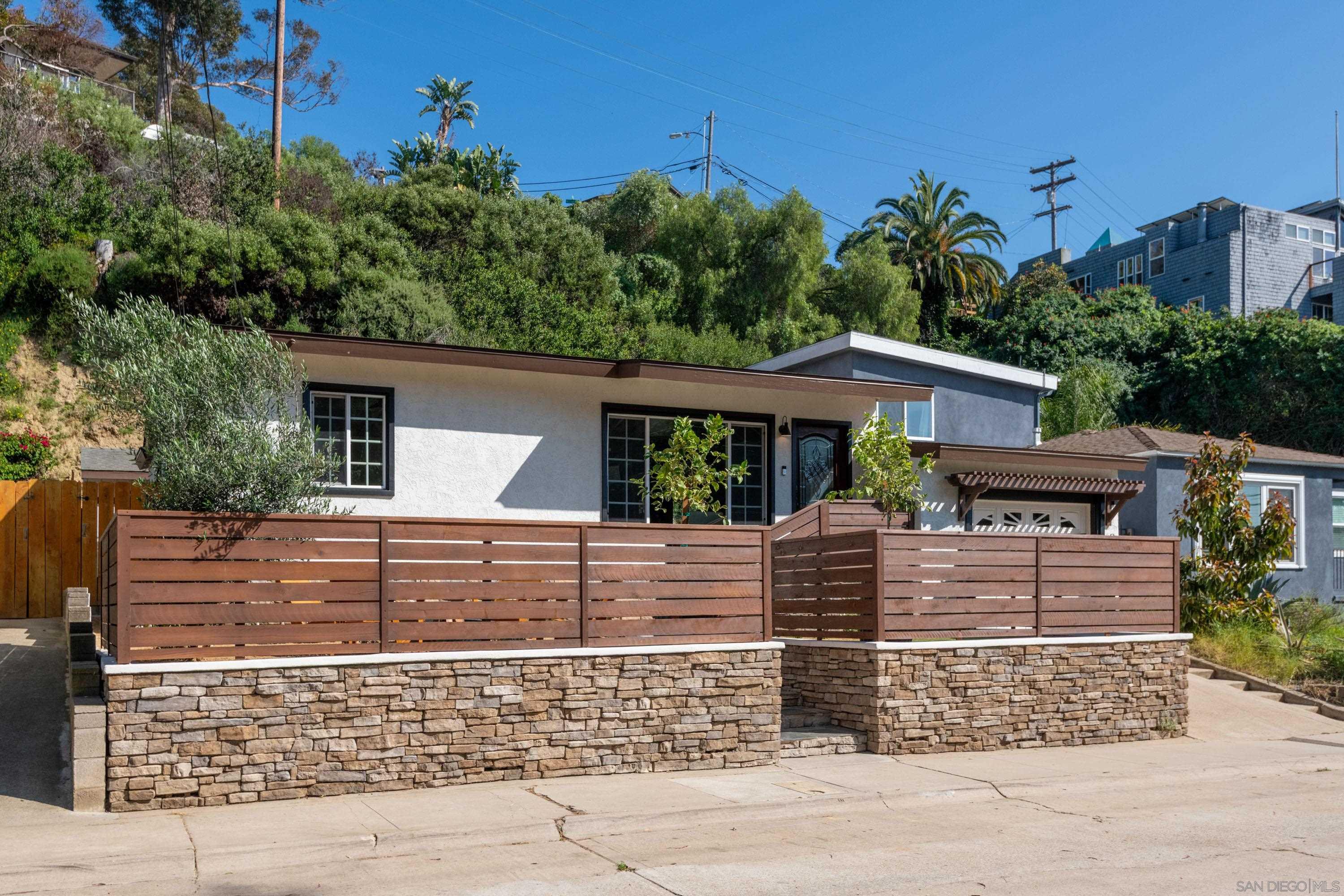 Detail Gallery Image 42 of 42 For 2711 N Arroyo Drive, San Diego,  CA 92103 - 3 Beds | 2 Baths