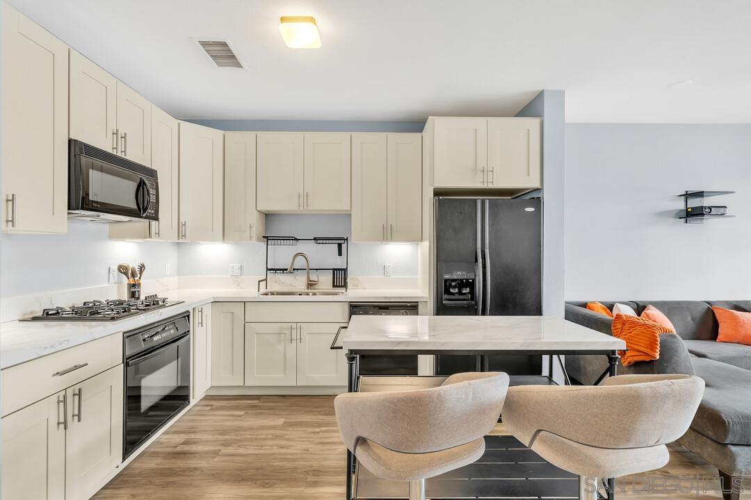 Detail Gallery Image 13 of 25 For 525  11th Ave  #1208,  San Diego,  CA 92101 - 1 Beds | 1 Baths