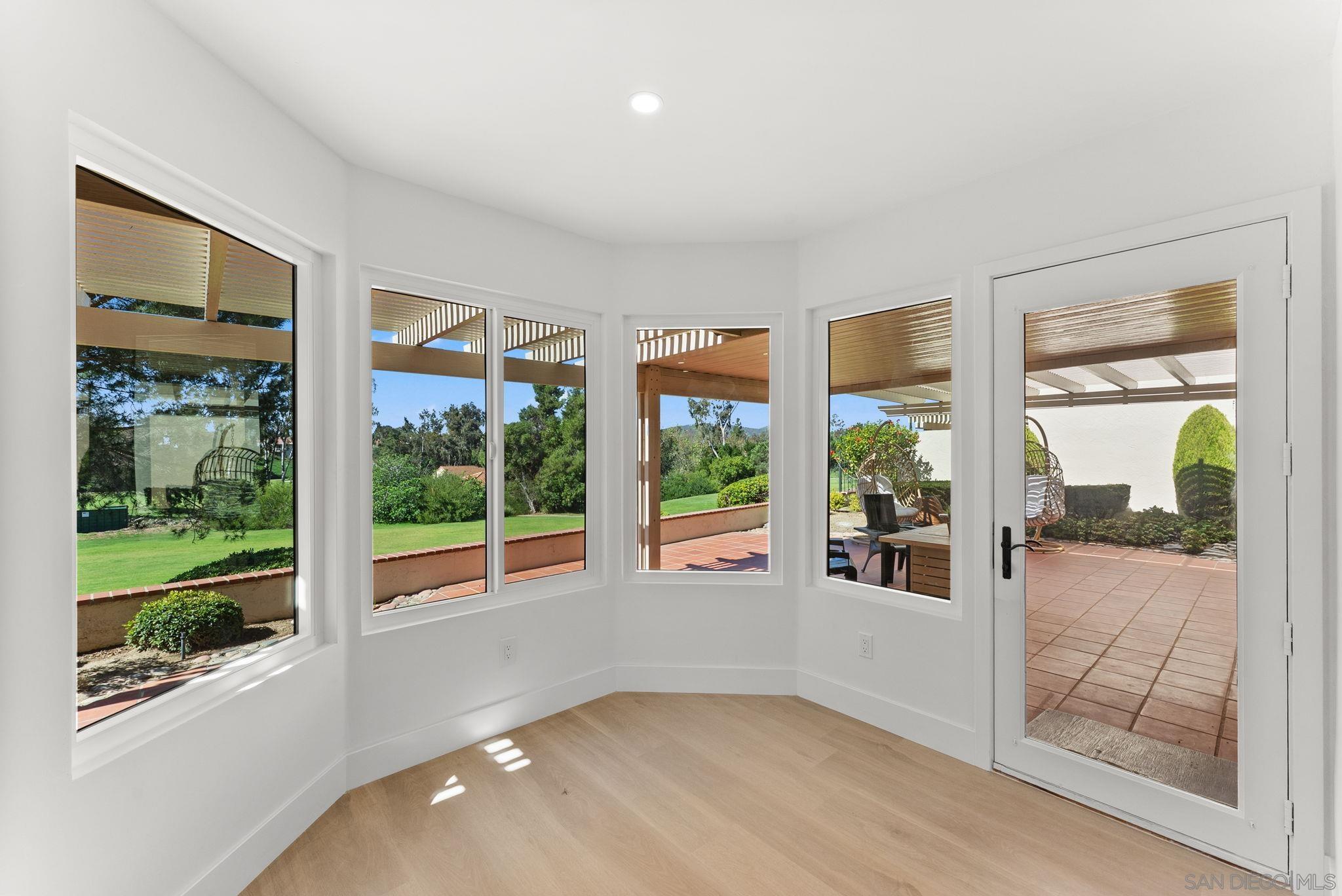 Detail Gallery Image 12 of 46 For 18038  Caminito Balata, San Diego,  CA 92128 - 3 Beds | 2 Baths