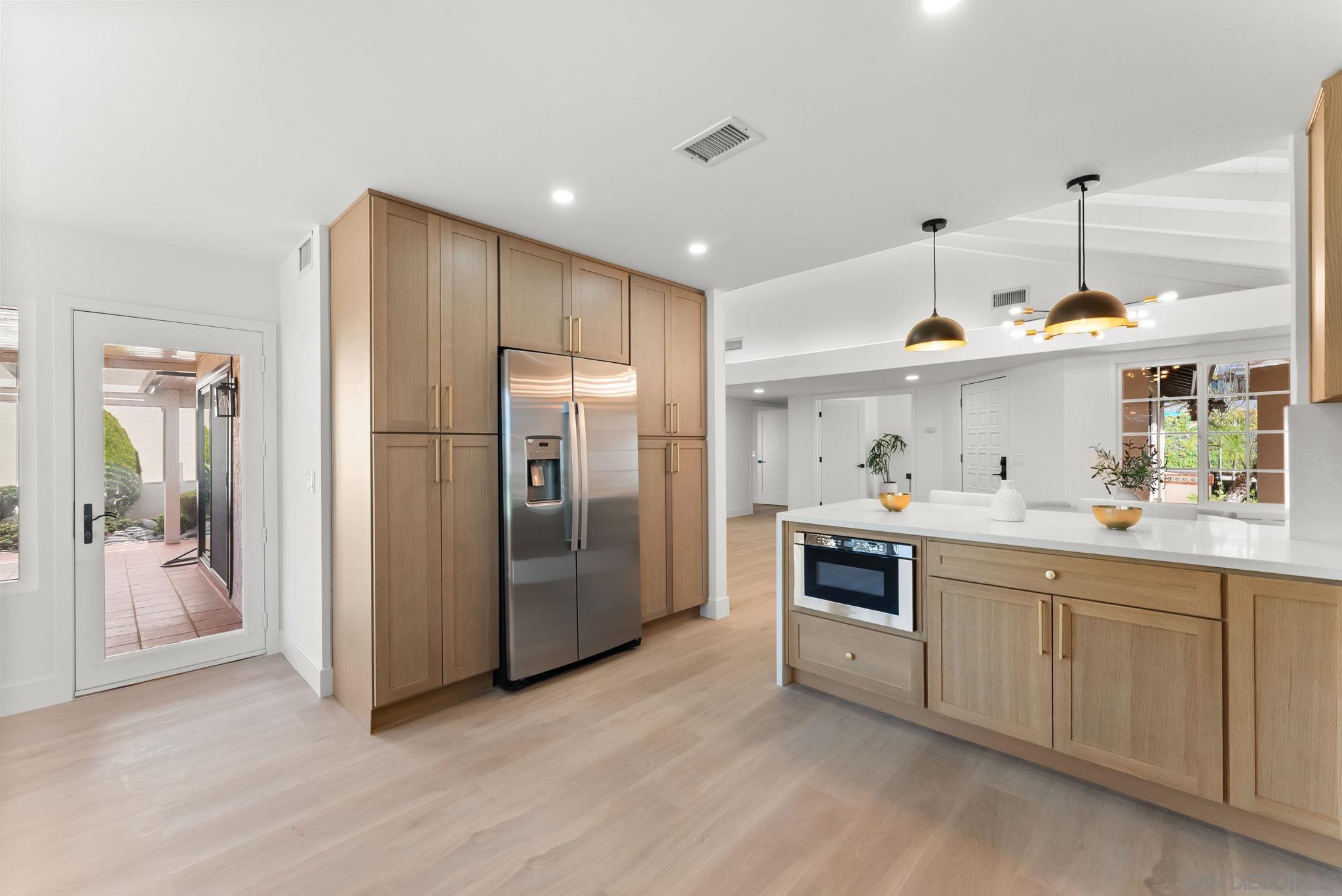 Detail Gallery Image 10 of 46 For 18038  Caminito Balata, San Diego,  CA 92128 - 3 Beds | 2 Baths