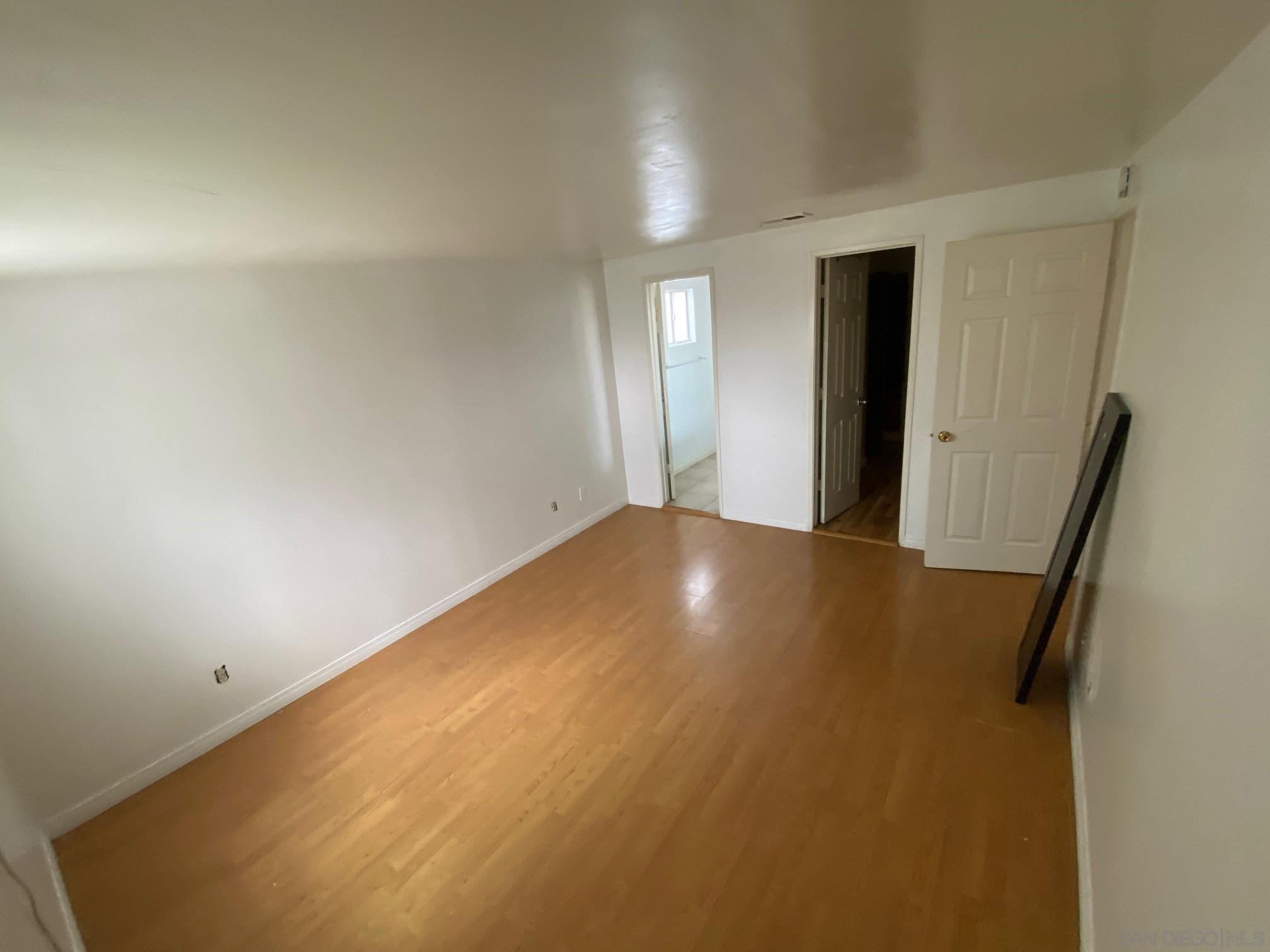 Detail Gallery Image 13 of 17 For 864  Glencoe Dr, San Diego,  CA 92114 - 3 Beds | 2 Baths