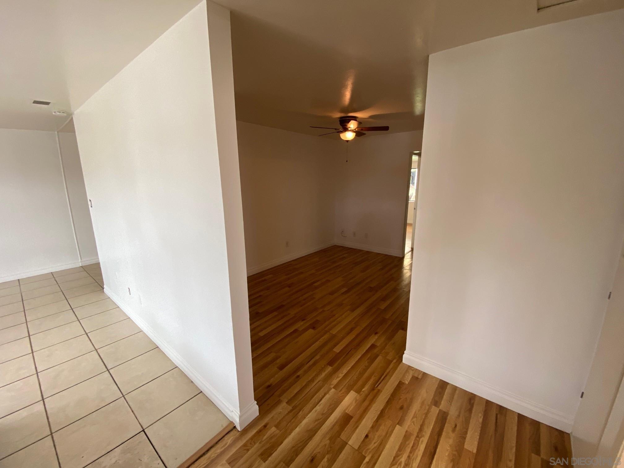 Detail Gallery Image 5 of 17 For 864  Glencoe Dr, San Diego,  CA 92114 - 3 Beds | 2 Baths