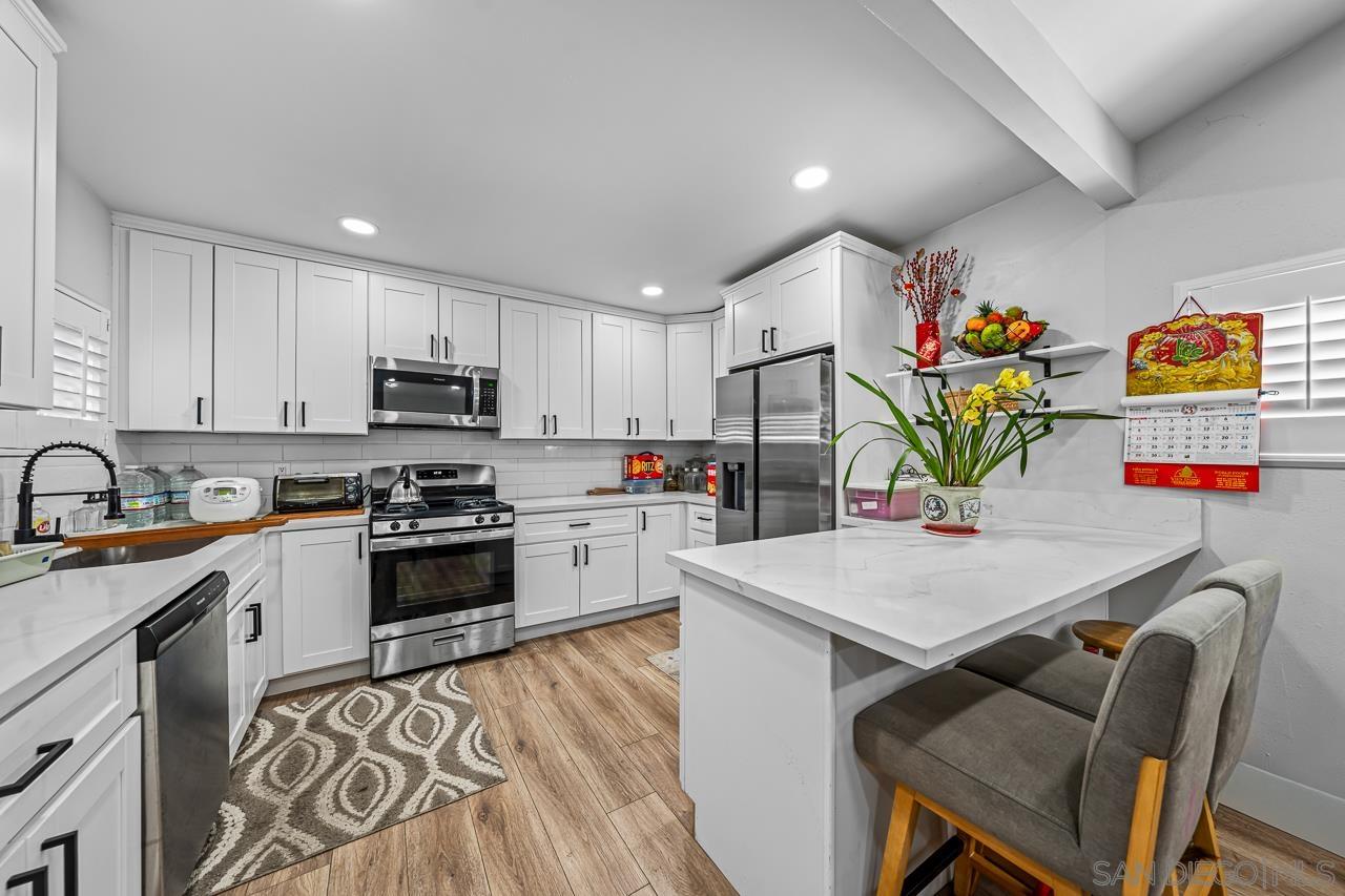 Detail Gallery Image 9 of 23 For 2626  Marathon Dr., San Diego,  CA 92123 - 3 Beds | 2 Baths