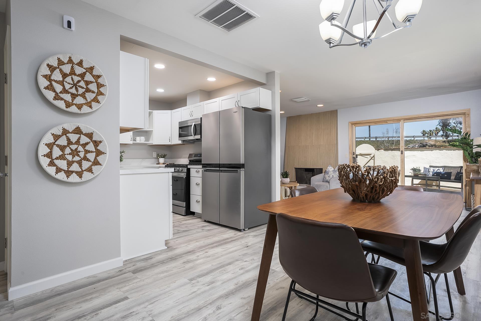 Detail Gallery Image 18 of 56 For 4242  Loma Riviera, San Diego,  CA 92110 - 3 Beds | 2 Baths