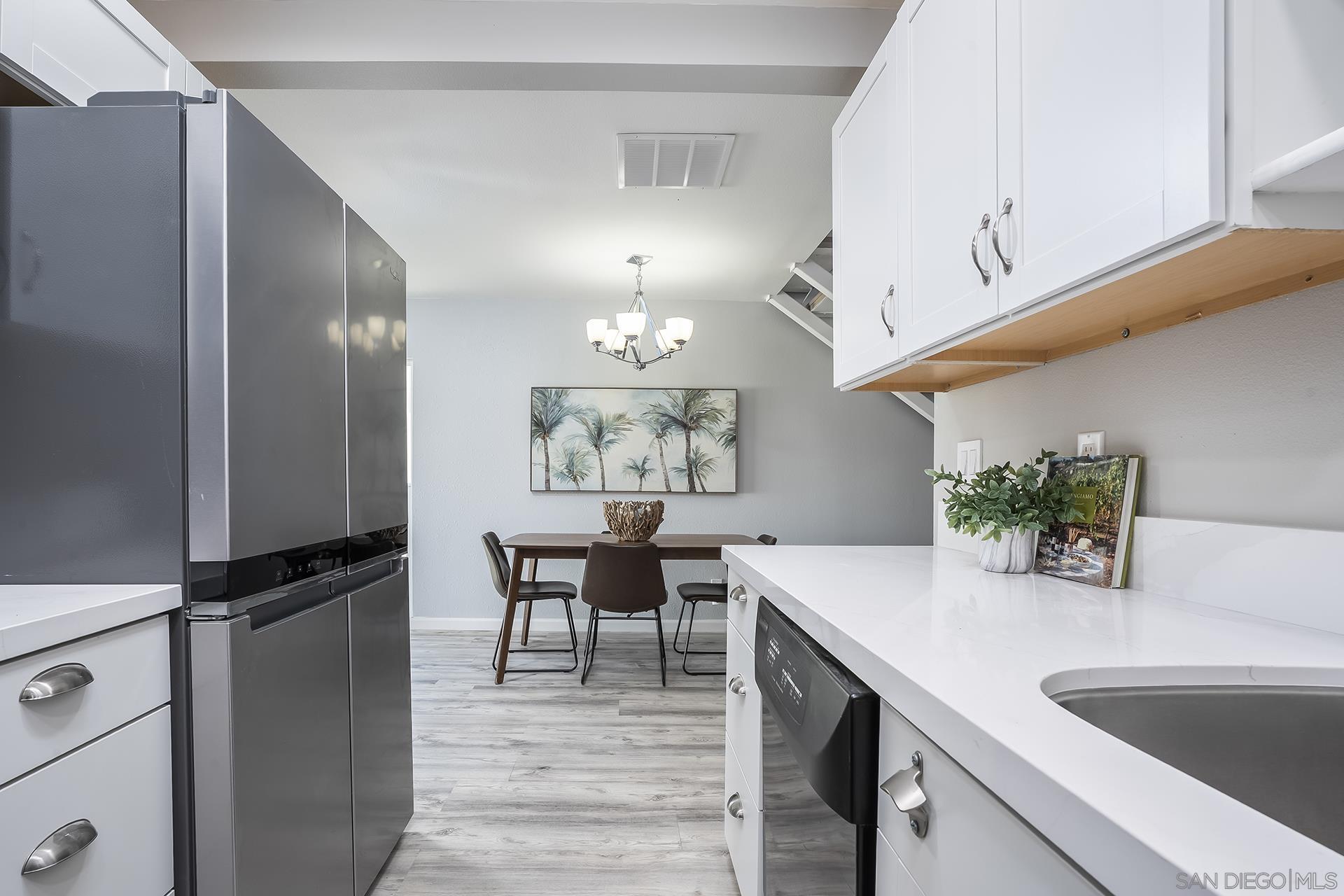 Detail Gallery Image 24 of 56 For 4242  Loma Riviera, San Diego,  CA 92110 - 3 Beds | 2 Baths