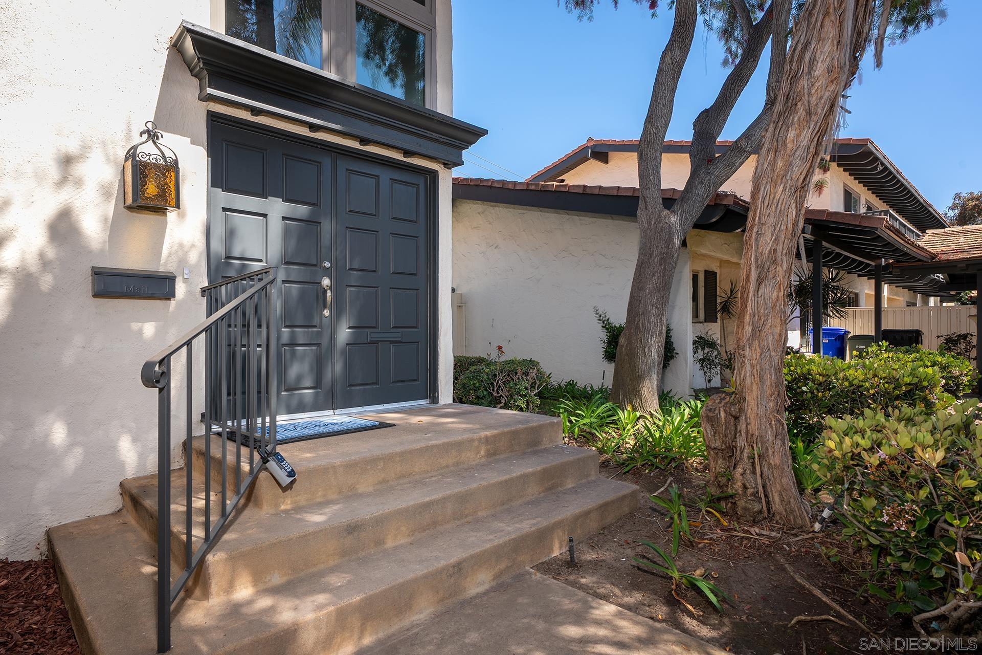 Detail Gallery Image 4 of 56 For 4242  Loma Riviera, San Diego,  CA 92110 - 3 Beds | 2 Baths