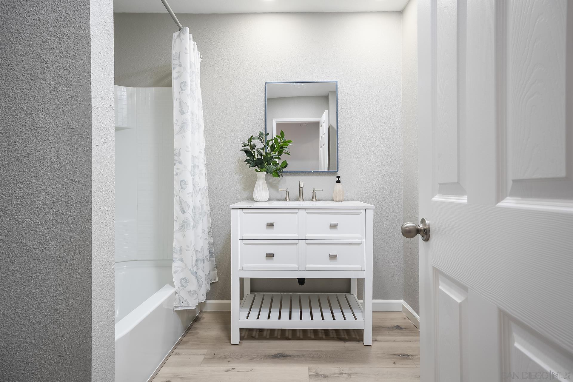 Detail Gallery Image 36 of 56 For 4242  Loma Riviera, San Diego,  CA 92110 - 3 Beds | 2 Baths