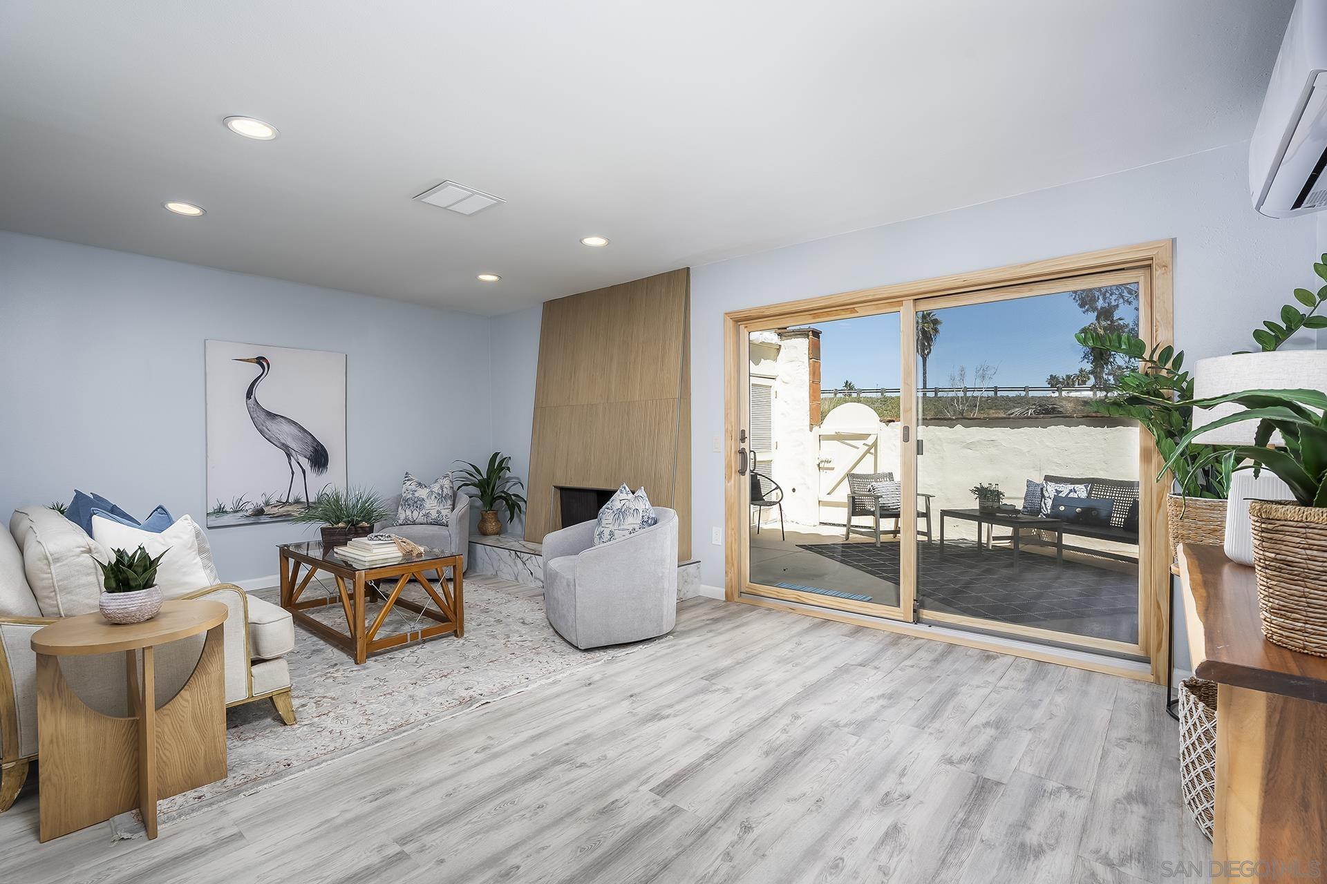 Detail Gallery Image 7 of 56 For 4242  Loma Riviera, San Diego,  CA 92110 - 3 Beds | 2 Baths