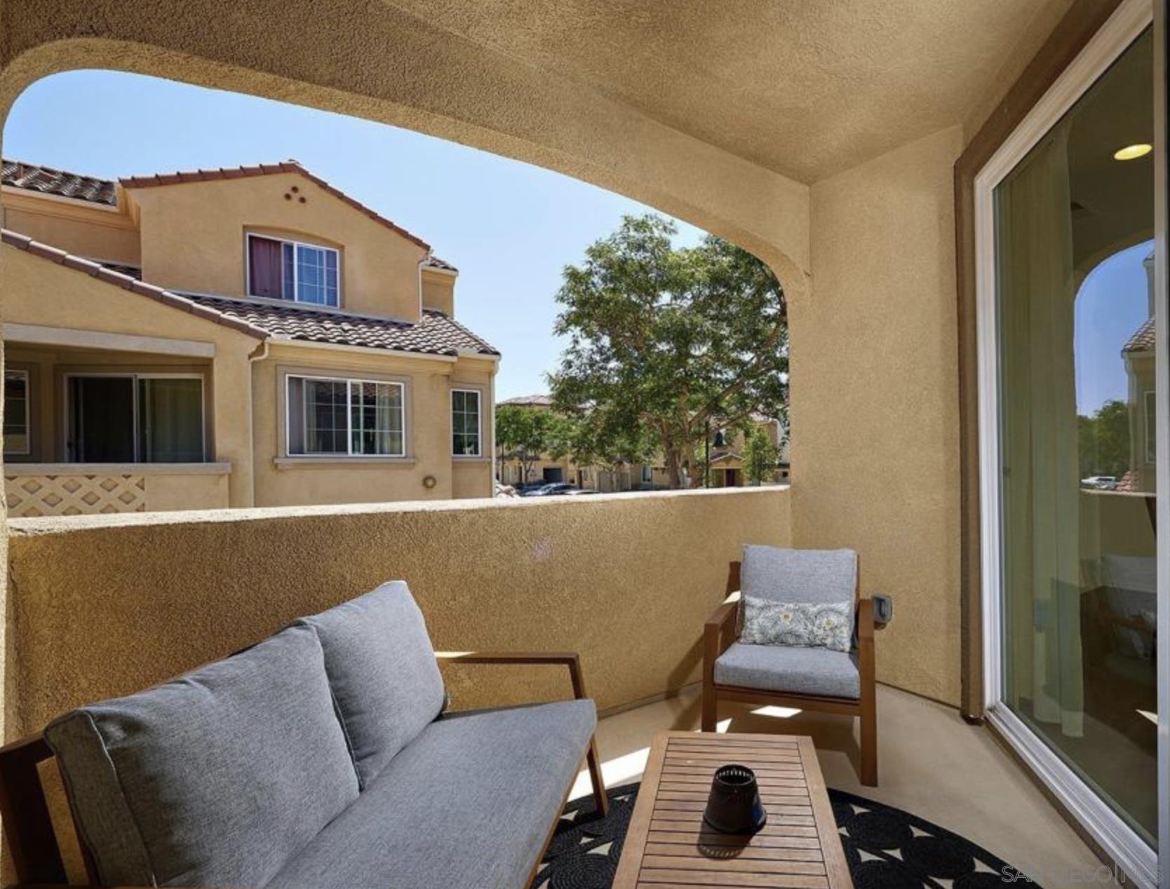 Detail Gallery Image 3 of 4 For 1635  Santa Alexia Pl.  6, Chula Vista,  CA 91913 - 3 Beds | 2/1 Baths