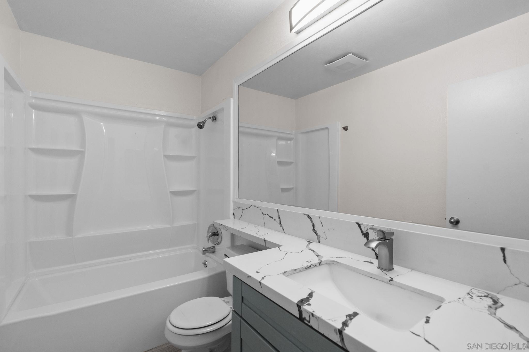 Detail Gallery Image 19 of 26 For 1687  Melrose Ave  #D,  Chula Vista,  CA 91911 - 2 Beds | 2 Baths