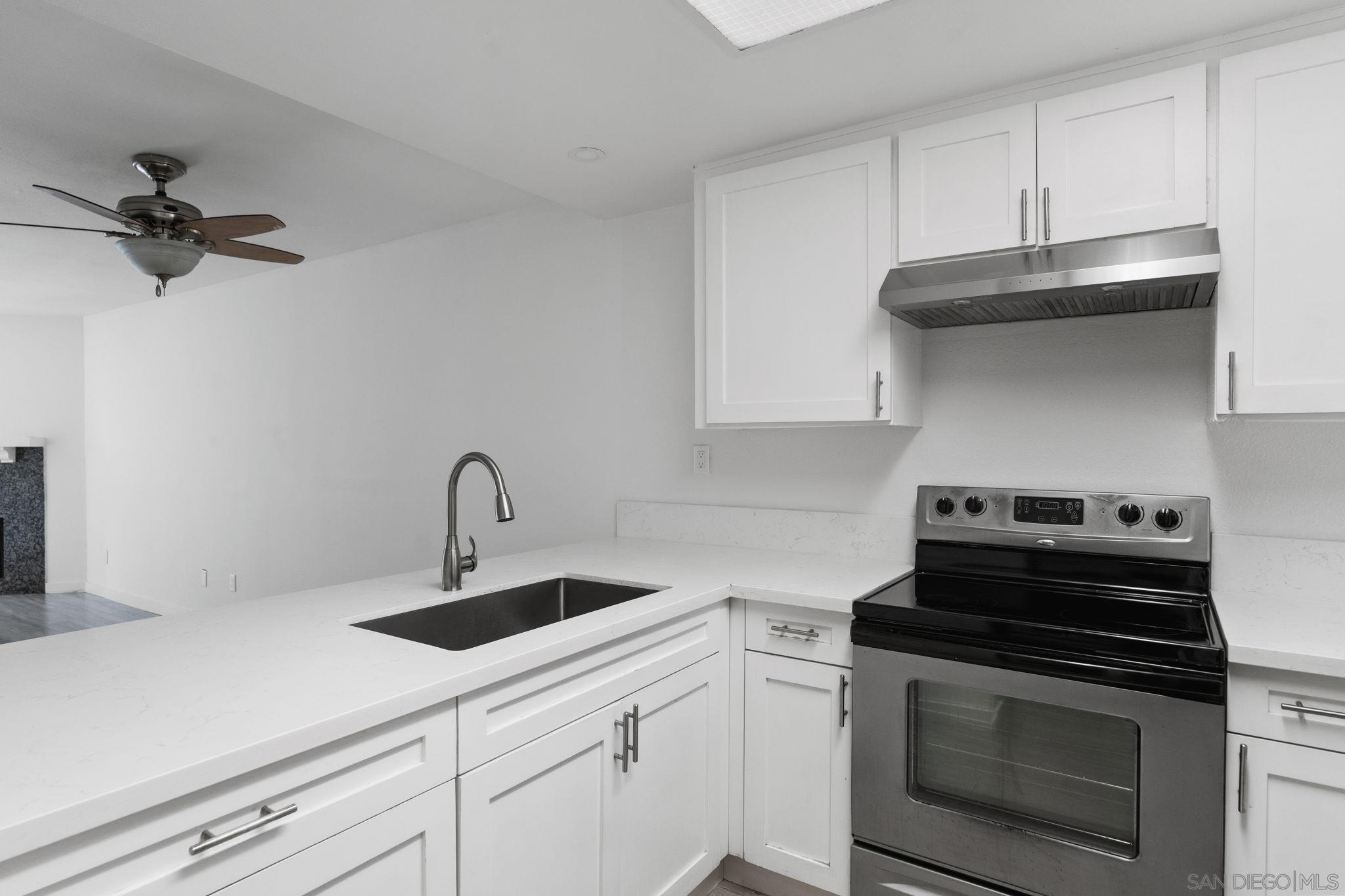 Detail Gallery Image 6 of 26 For 1687  Melrose Ave  #D,  Chula Vista,  CA 91911 - 2 Beds | 2 Baths