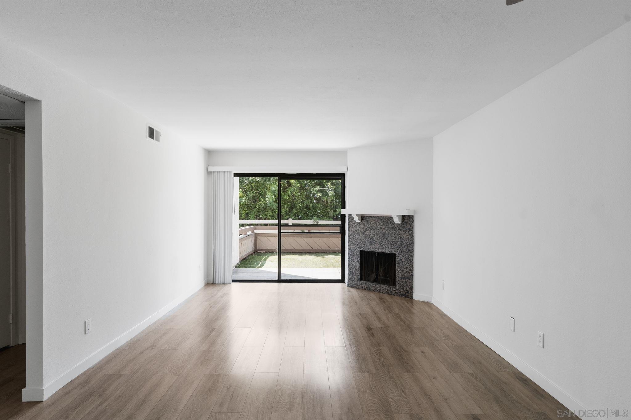 Detail Gallery Image 7 of 26 For 1687  Melrose Ave  #D,  Chula Vista,  CA 91911 - 2 Beds | 2 Baths