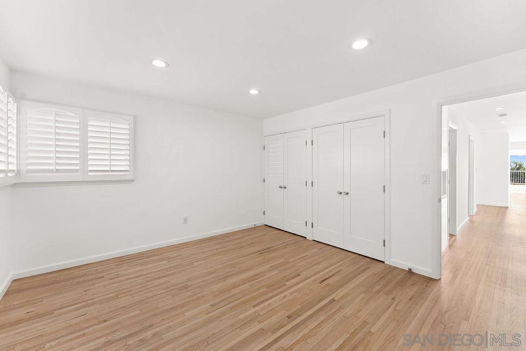 Detail Gallery Image 14 of 37 For 5622  Ladybird Lane, La Jolla,  CA 92037 - 4 Beds | 2 Baths