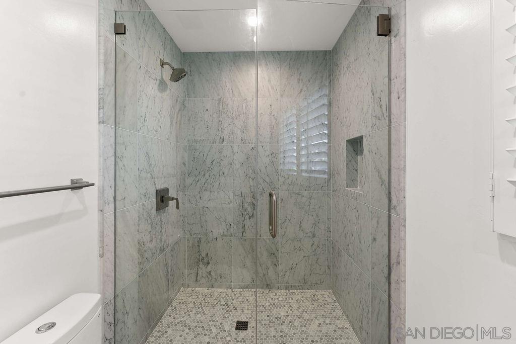 Detail Gallery Image 16 of 37 For 5622  Ladybird Lane, La Jolla,  CA 92037 - 4 Beds | 2 Baths