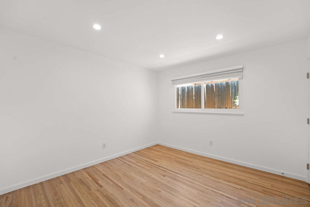 Detail Gallery Image 21 of 37 For 5622  Ladybird Lane, La Jolla,  CA 92037 - 4 Beds | 2 Baths