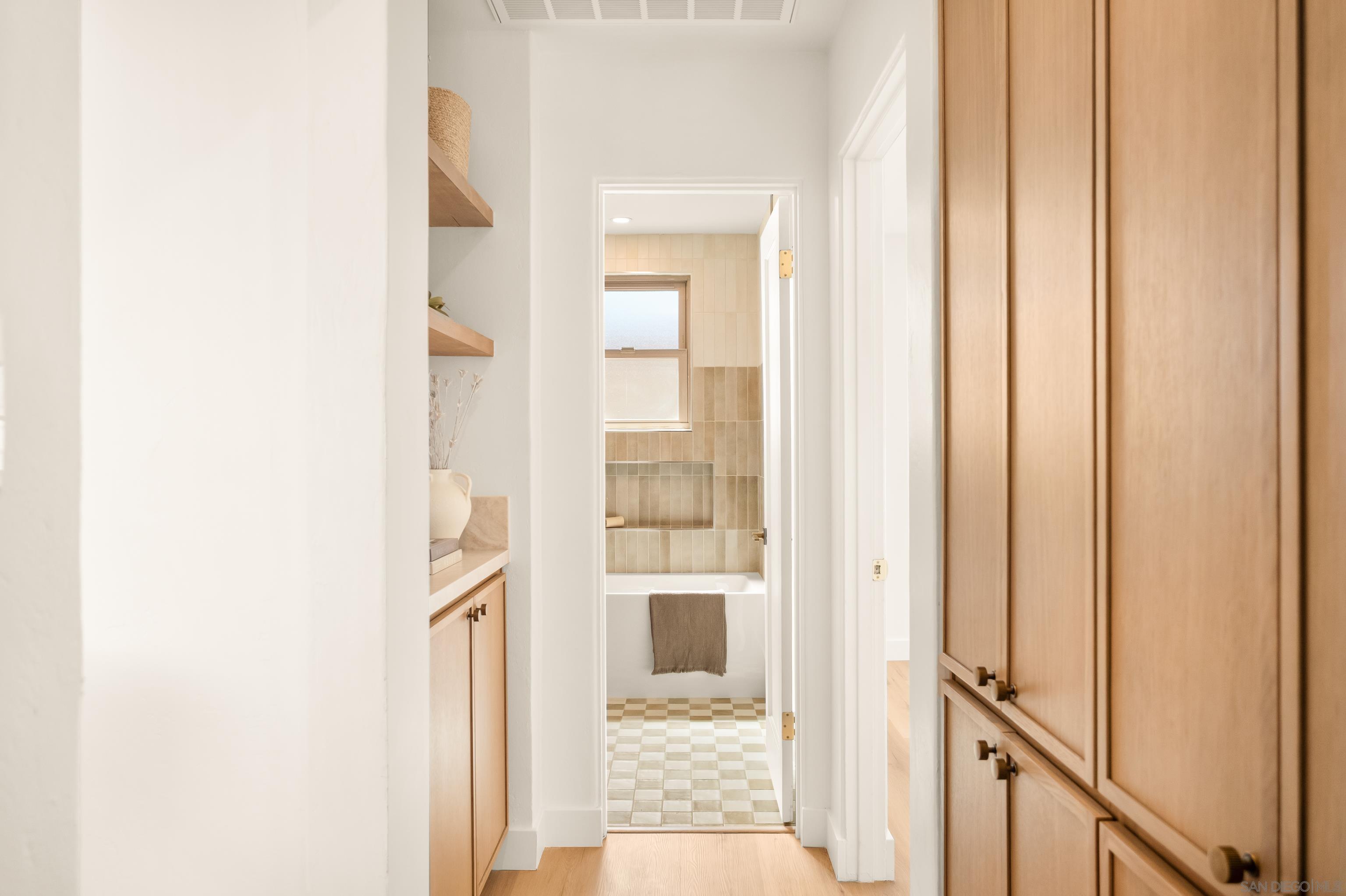 Detail Gallery Image 10 of 26 For 5254  Bocaw Pl, San Diego,  CA 92115 - 3 Beds | 1 Baths