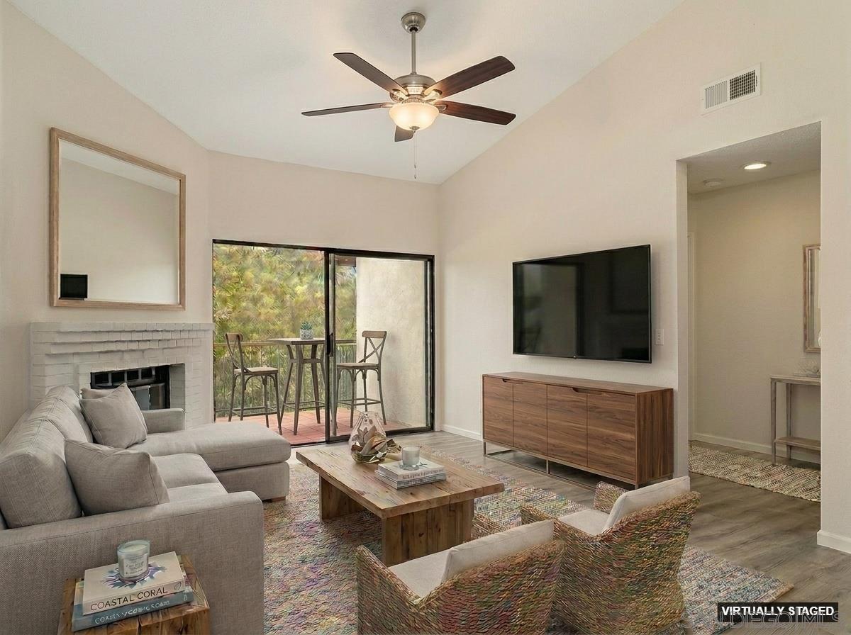 Detail Gallery Image 3 of 44 For 2822  Winthrop Ave, Carlsbad,  CA 92010 - 2 Beds | 2 Baths