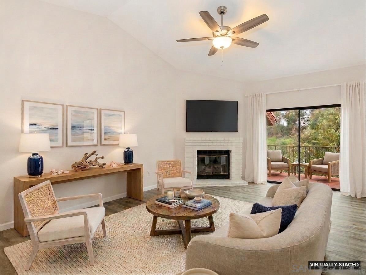 Detail Gallery Image 4 of 44 For 2822  Winthrop Ave, Carlsbad,  CA 92010 - 2 Beds | 2 Baths