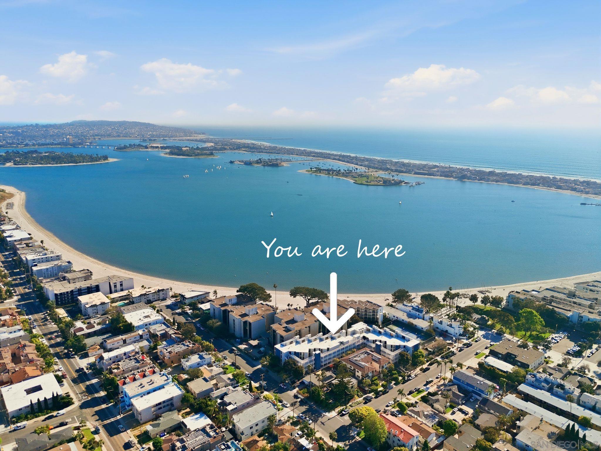 Detail Gallery Image 4 of 53 For 4016  Gresham  #D1,  San Diego,  CA 92109 - 2 Beds | 2 Baths