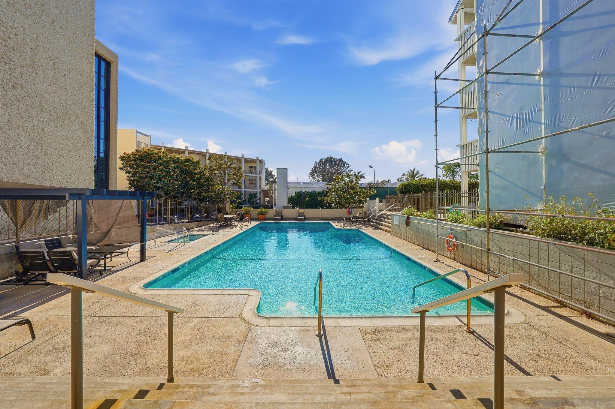 Detail Gallery Image 38 of 53 For 4016  Gresham  #D1,  San Diego,  CA 92109 - 2 Beds | 2 Baths