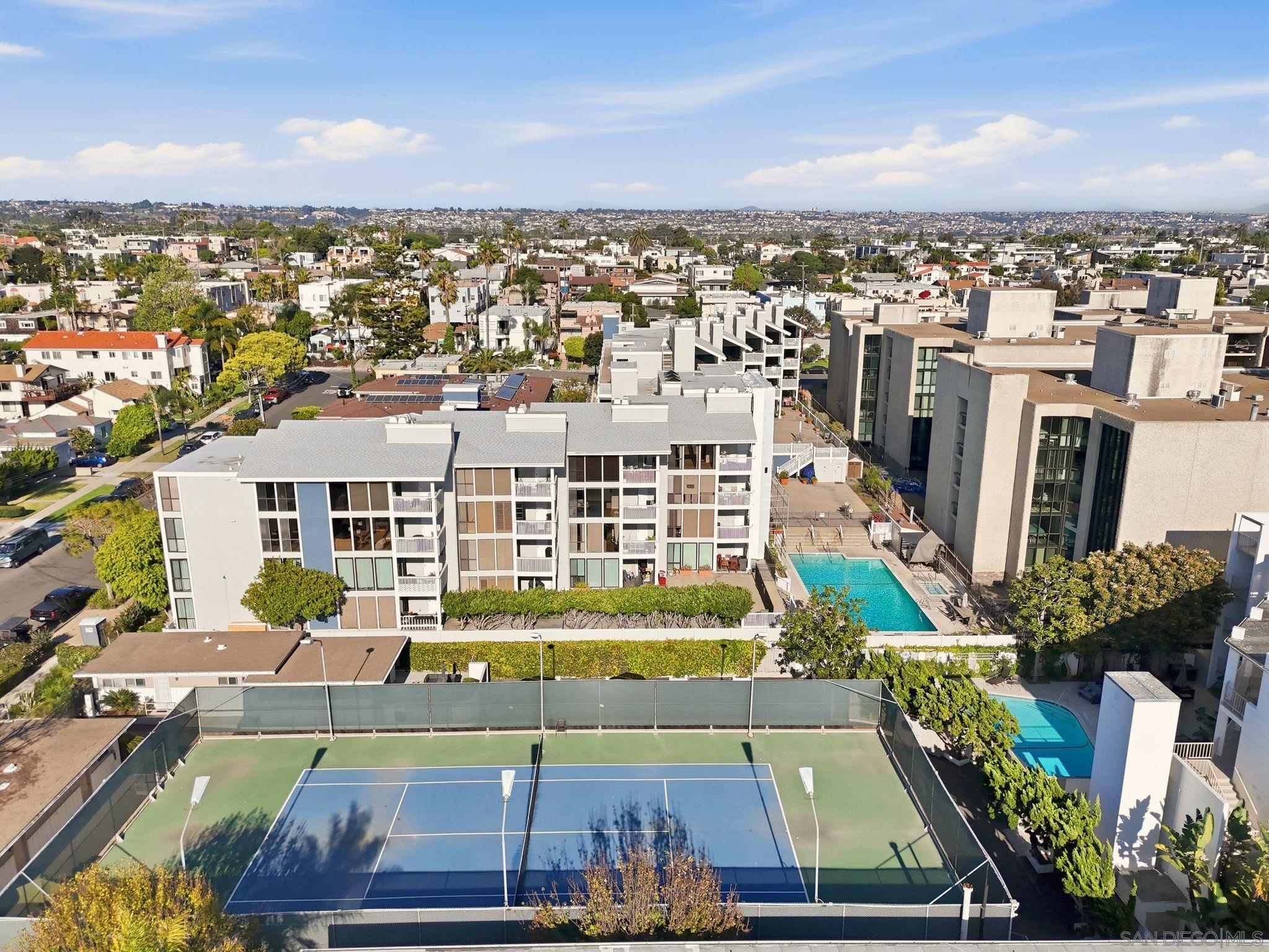 Detail Gallery Image 44 of 53 For 4016  Gresham  #D1,  San Diego,  CA 92109 - 2 Beds | 2 Baths