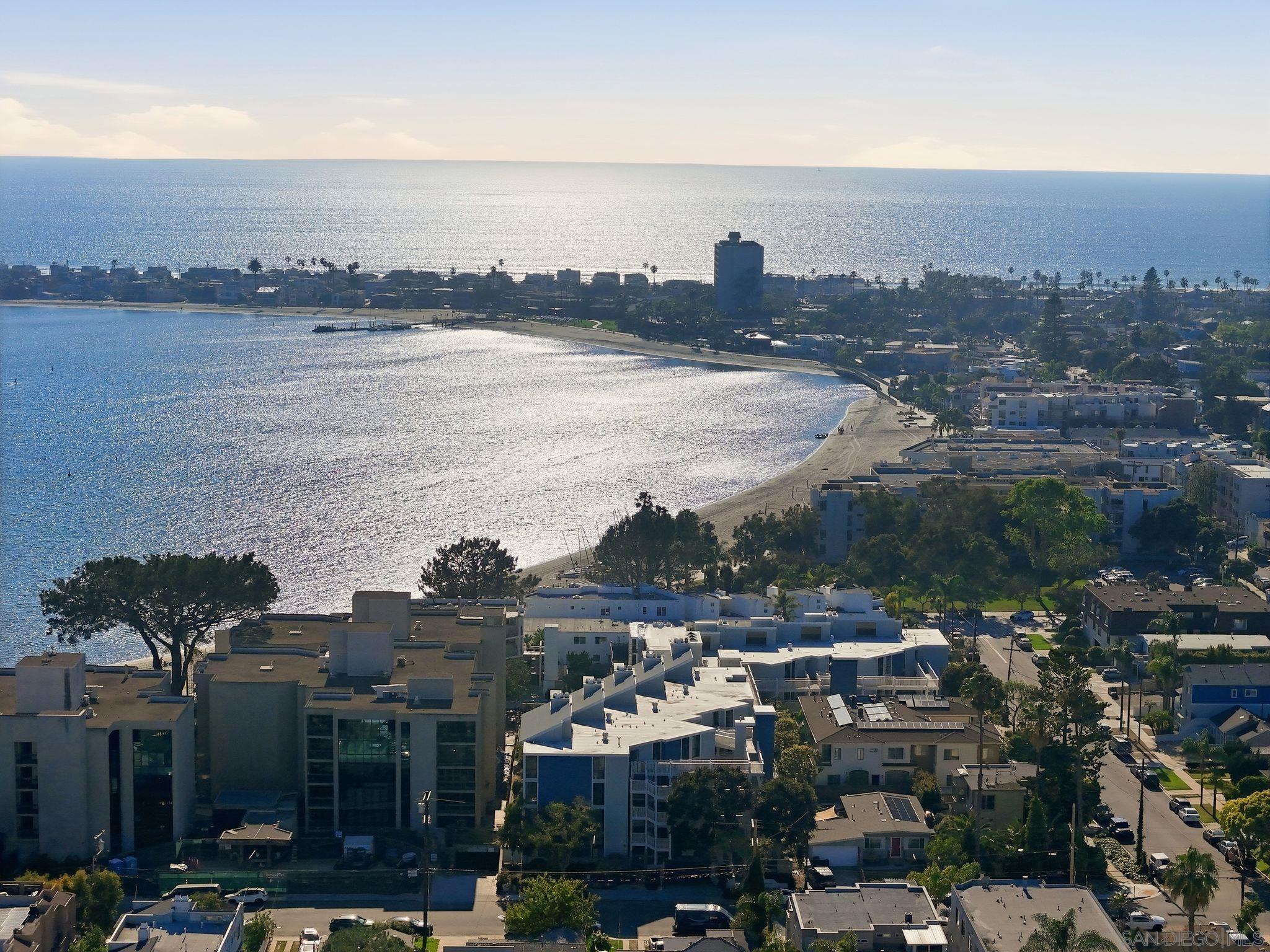 Detail Gallery Image 47 of 53 For 4016  Gresham  #D1,  San Diego,  CA 92109 - 2 Beds | 2 Baths