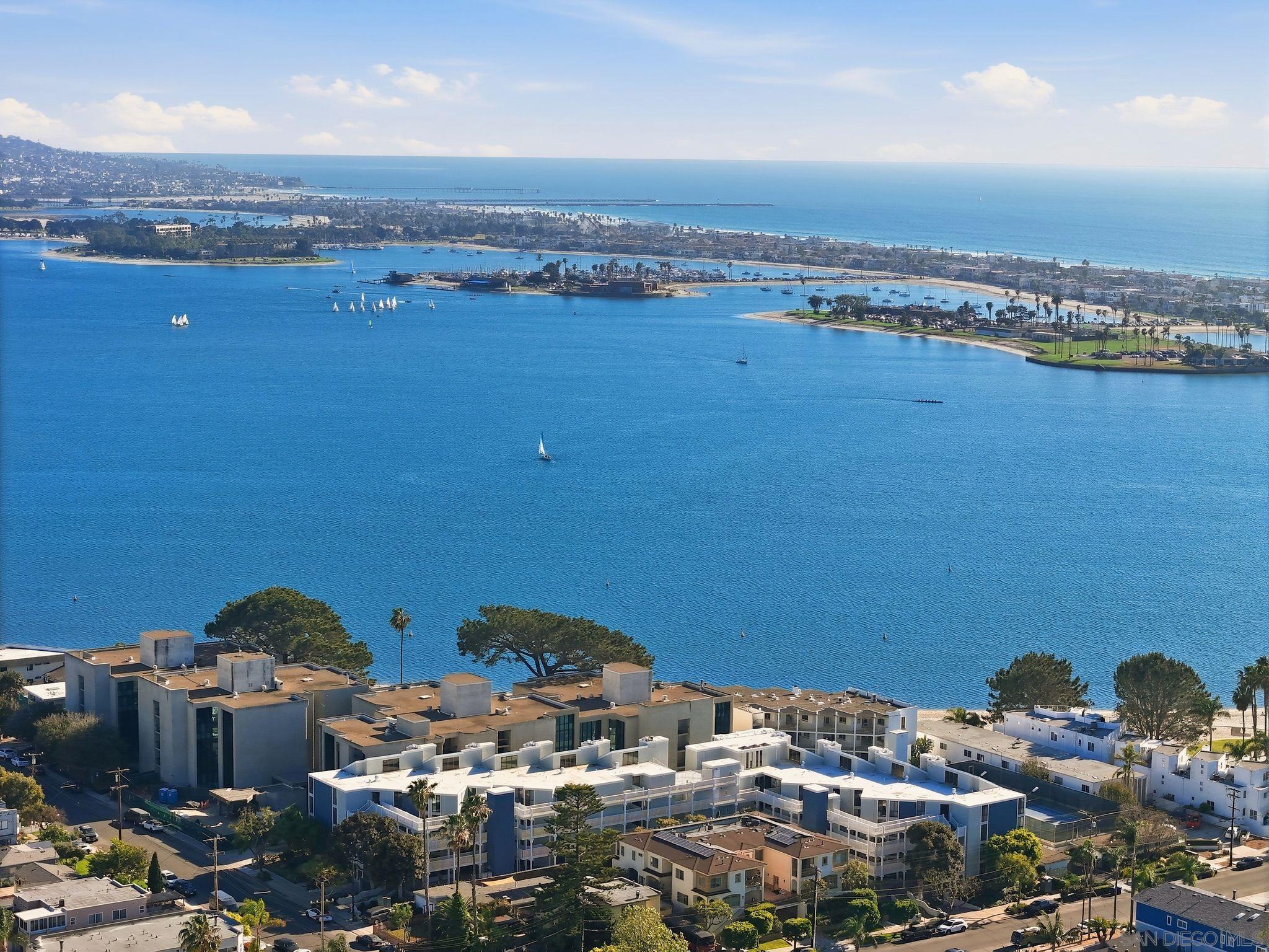 Detail Gallery Image 53 of 53 For 4016  Gresham  #D1,  San Diego,  CA 92109 - 2 Beds | 2 Baths