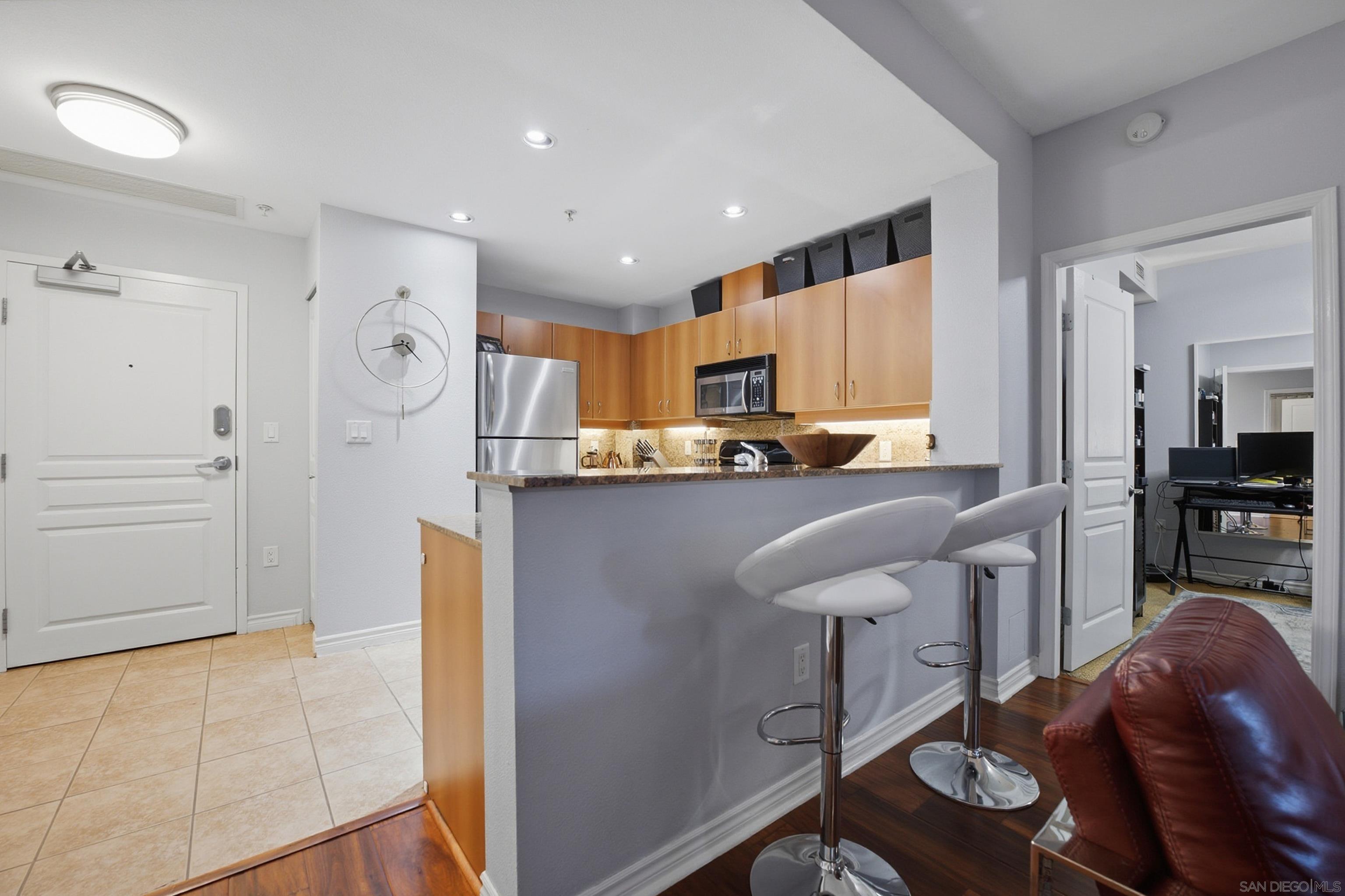 Detail Gallery Image 7 of 23 For 1580  Union  #109,  San Diego,  CA 92101 - 2 Beds | 2 Baths