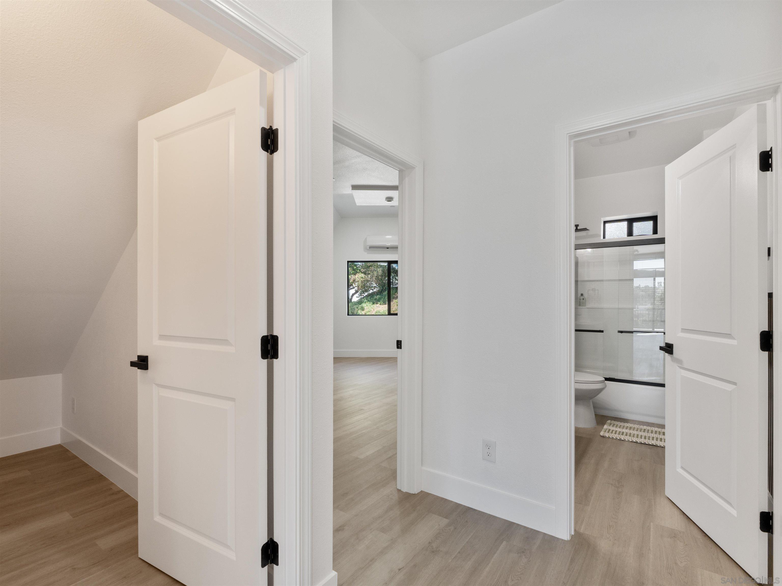 Detail Gallery Image 18 of 51 For 6937  Madrone, San Diego,  CA 92114 - 3 Beds | 2 Baths