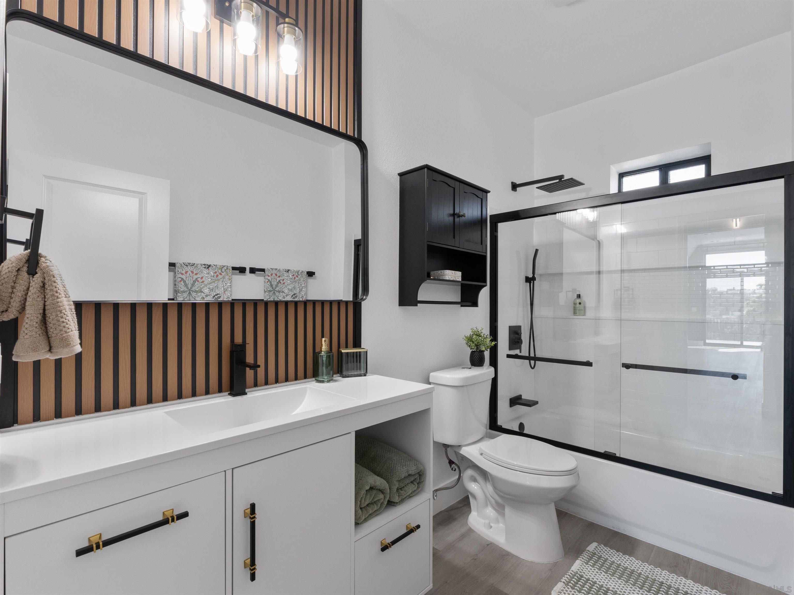 Detail Gallery Image 21 of 51 For 6937  Madrone, San Diego,  CA 92114 - 3 Beds | 2 Baths