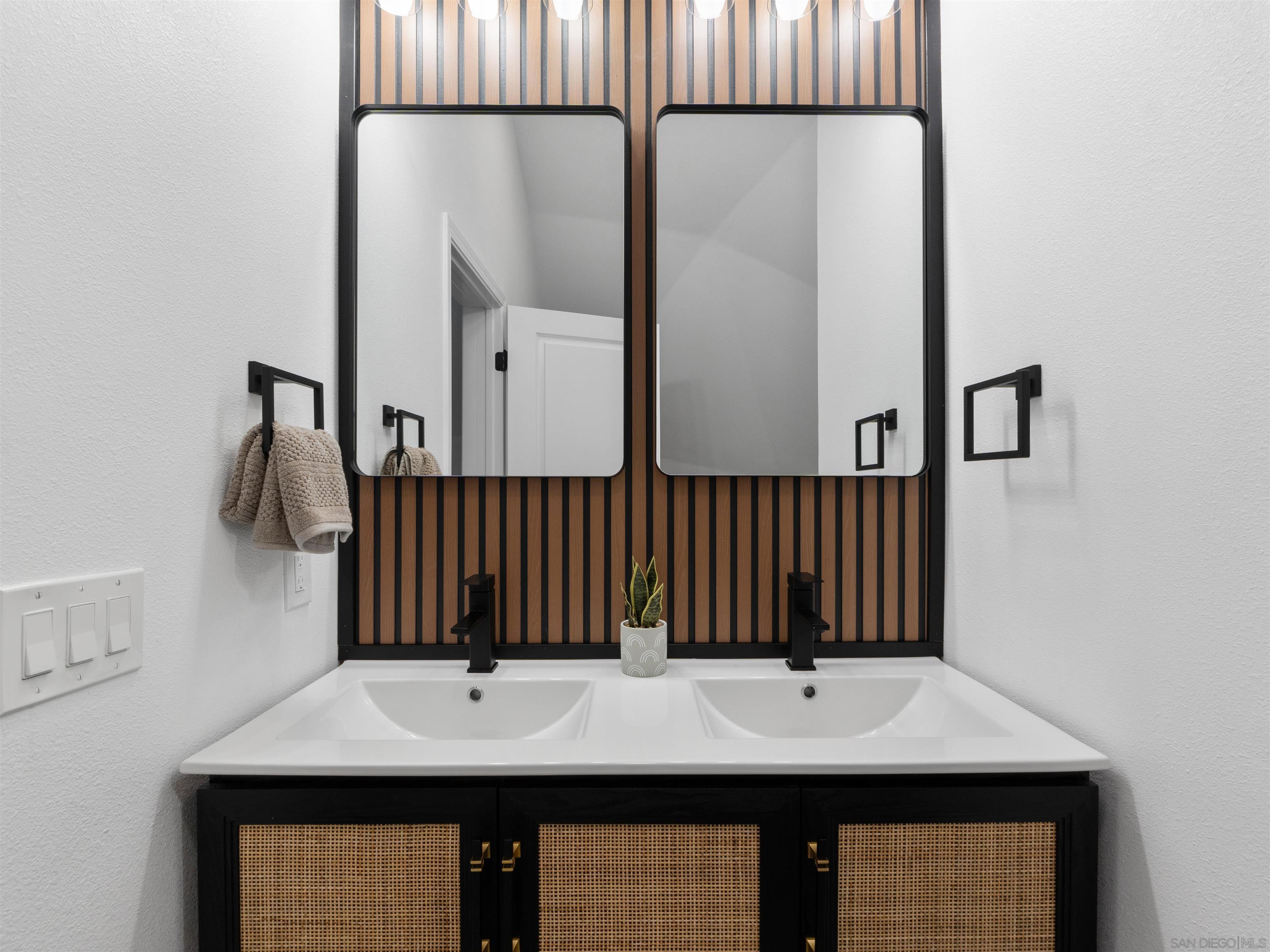 Detail Gallery Image 31 of 51 For 6937  Madrone, San Diego,  CA 92114 - 3 Beds | 2 Baths