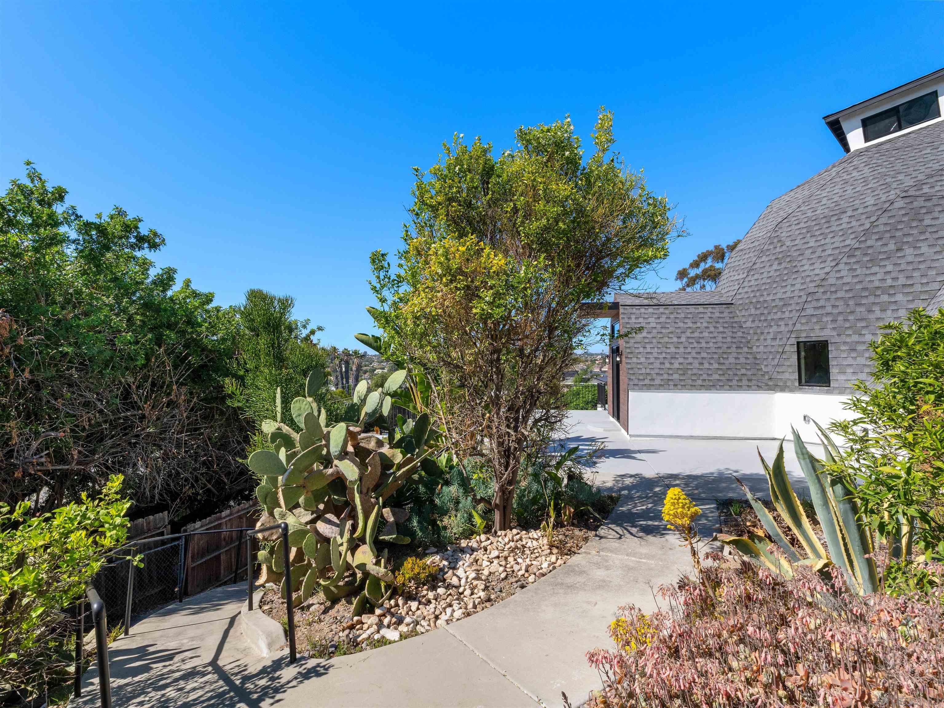 Detail Gallery Image 35 of 51 For 6937  Madrone, San Diego,  CA 92114 - 3 Beds | 2 Baths