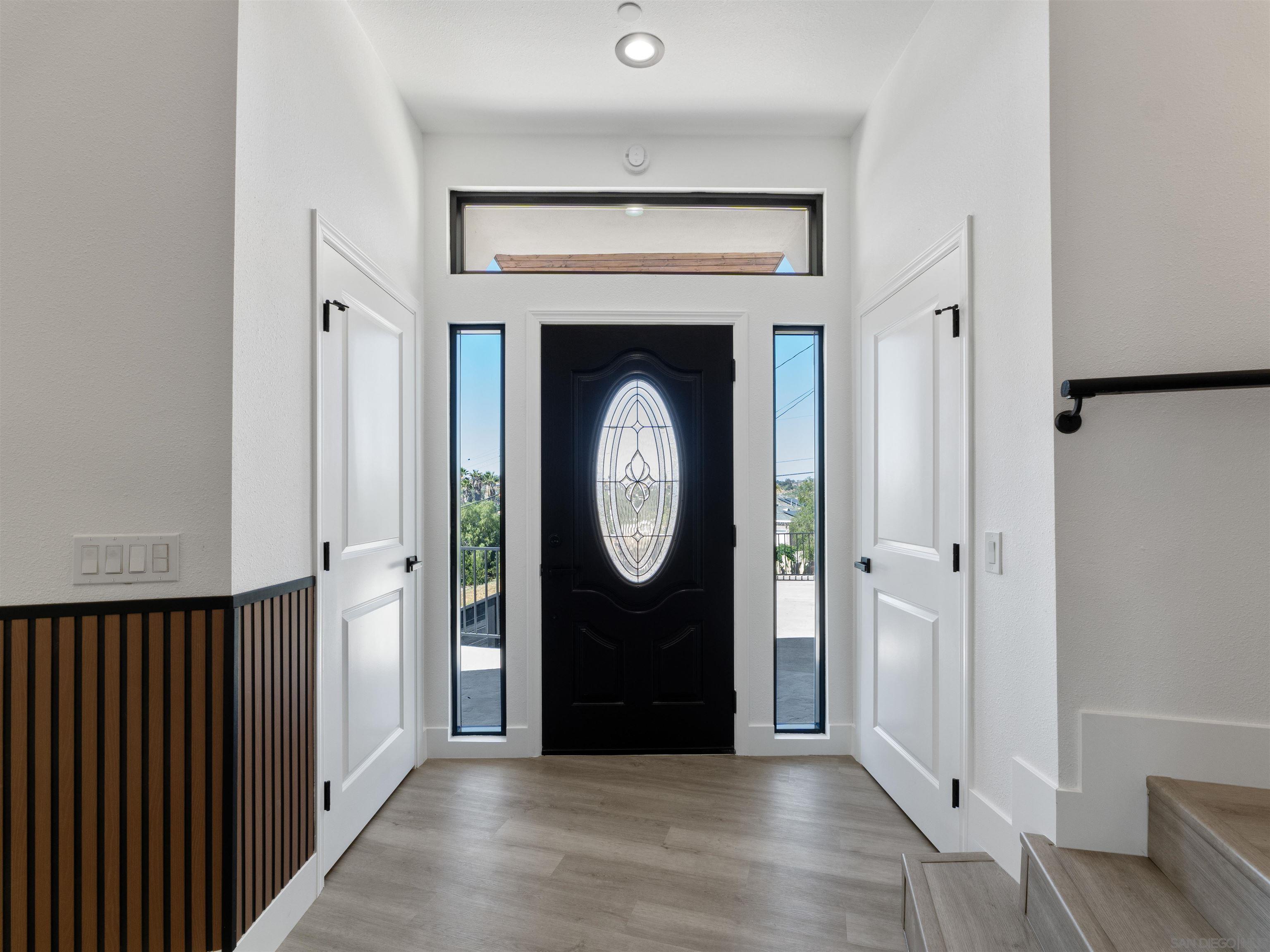 Detail Gallery Image 6 of 51 For 6937  Madrone, San Diego,  CA 92114 - 3 Beds | 2 Baths