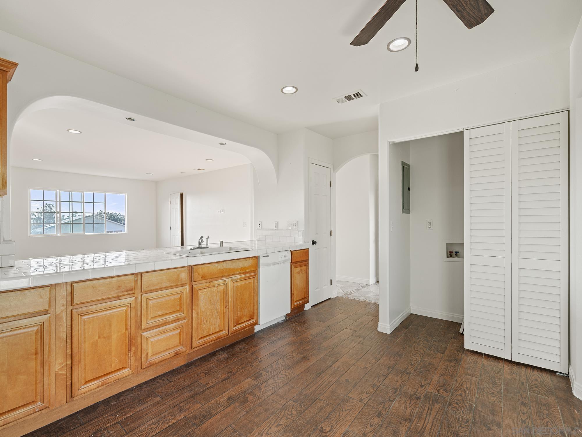 Detail Gallery Image 5 of 35 For 330  Willie James Jones Ave, San Diego,  CA 92102 - – Beds | – Baths