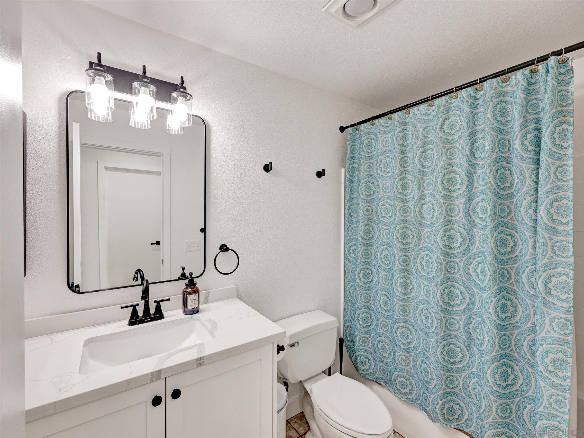 Detail Gallery Image 13 of 21 For 18826  Caminito Cantilena  #113,  San Diego,  CA 92128 - 3 Beds | 2 Baths