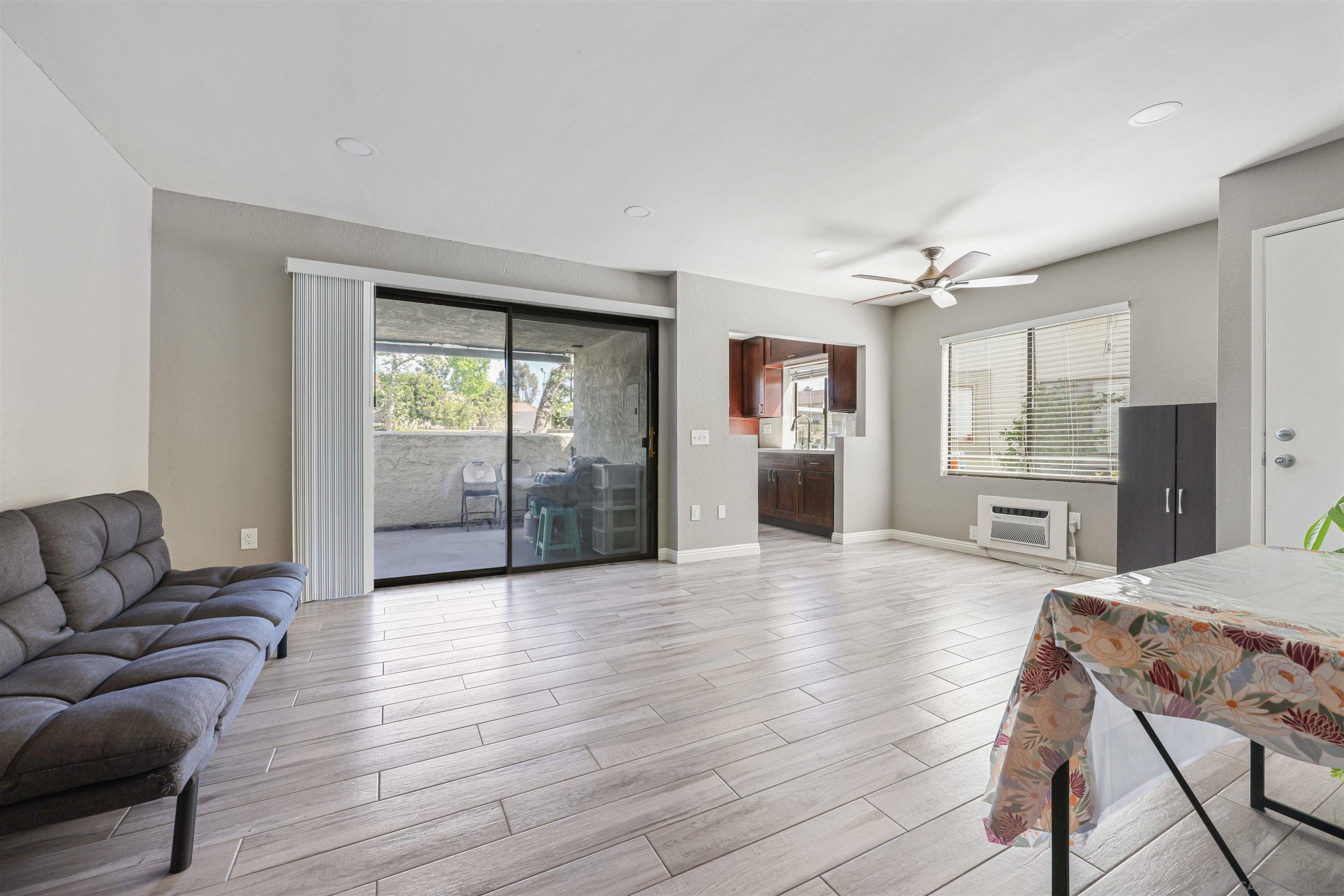 Detail Gallery Image 7 of 24 For 8393  Capricorn  #91,  San Diego,  CA 92126 - 2 Beds | 2 Baths