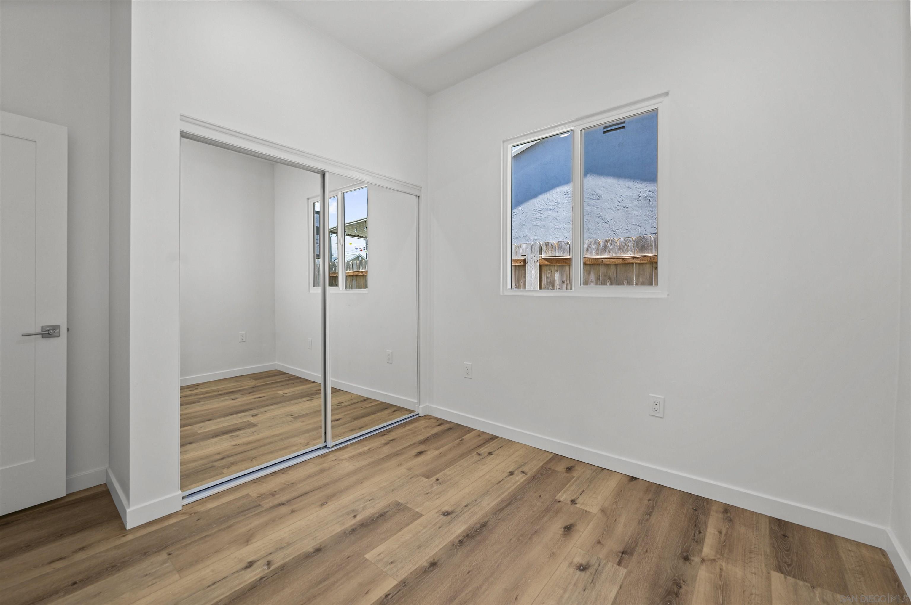 Detail Gallery Image 2 of 40 For 6979-81  Amherst, San Diego,  CA 92115 - – Beds | – Baths