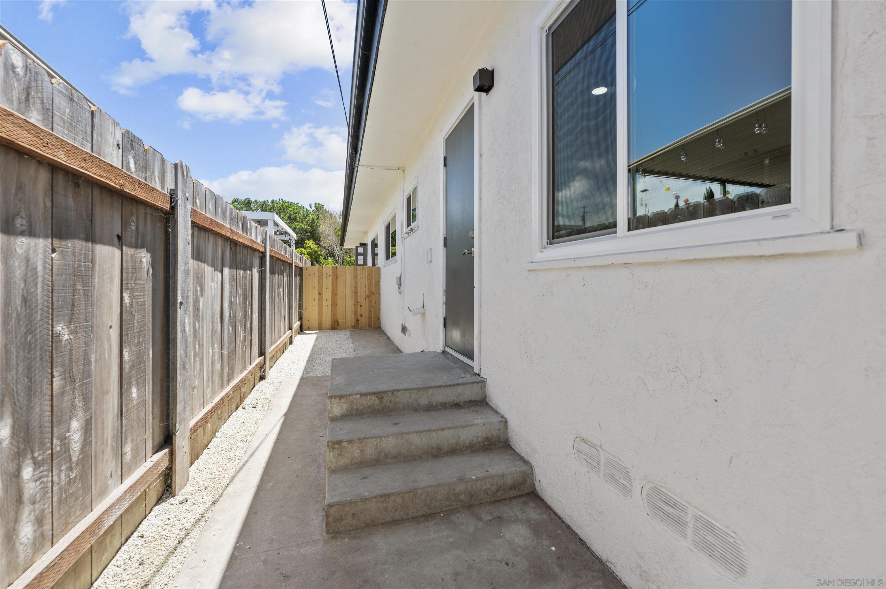 Detail Gallery Image 25 of 40 For 6979-81  Amherst, San Diego,  CA 92115 - – Beds | – Baths