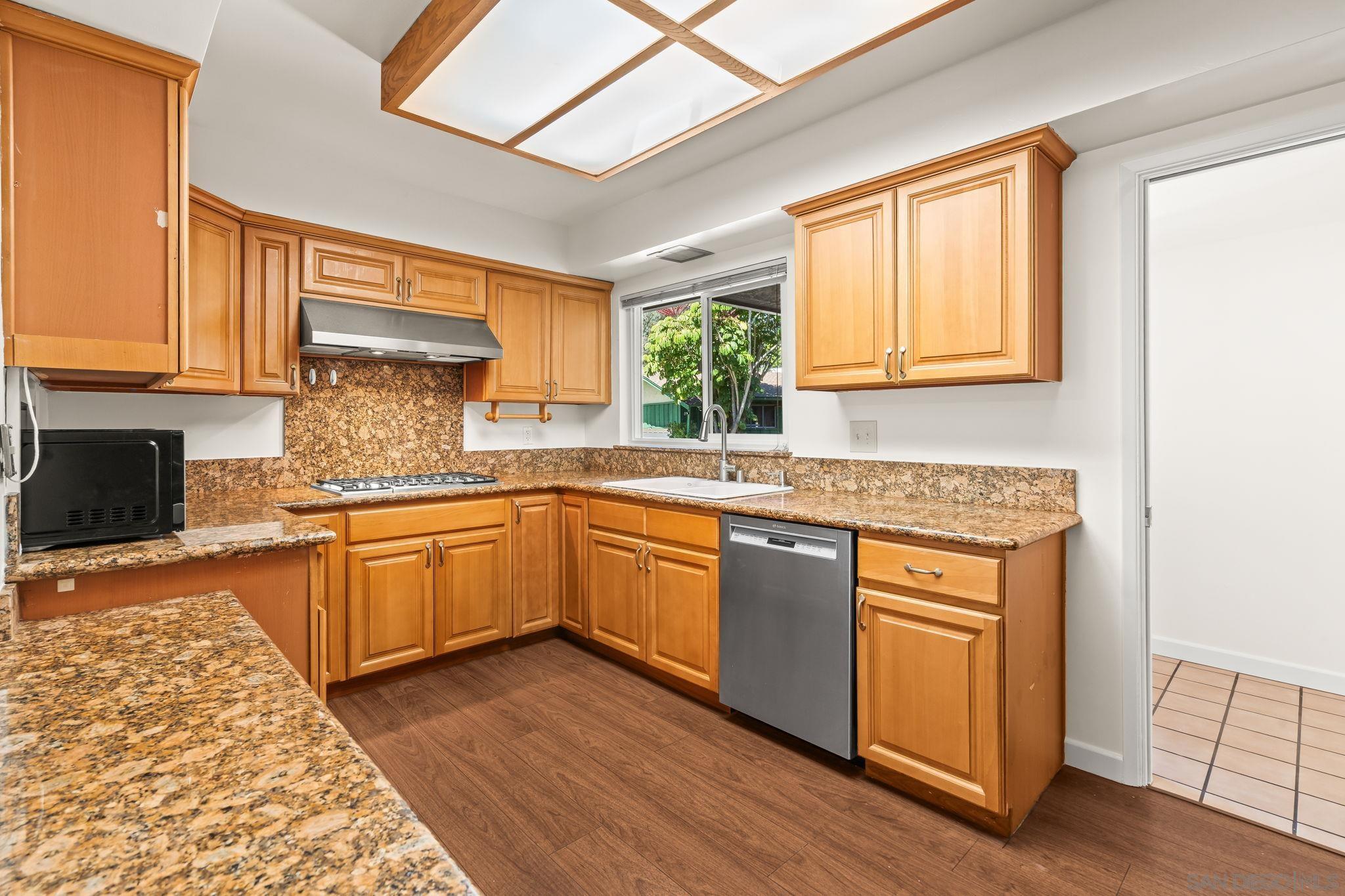 Detail Gallery Image 9 of 43 For 5295  Joan Ct, San Diego,  CA 92115 - 4 Beds | 2 Baths