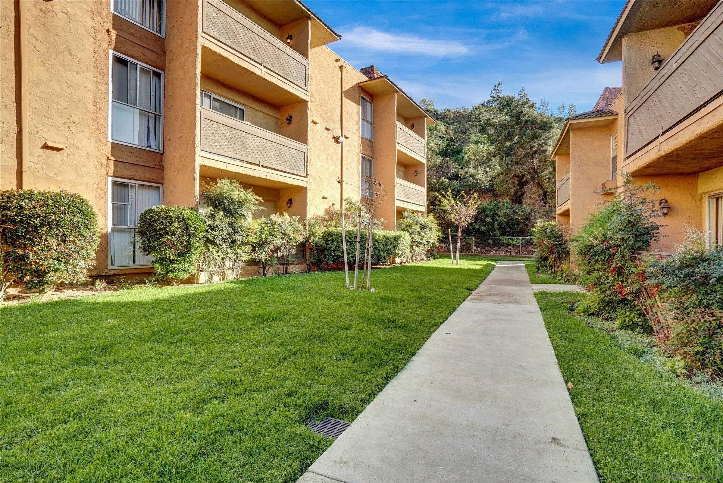 Detail Gallery Image 24 of 30 For 6955  Alvarado Rd  #61,  San Diego,  CA 92120 - 2 Beds | 2 Baths