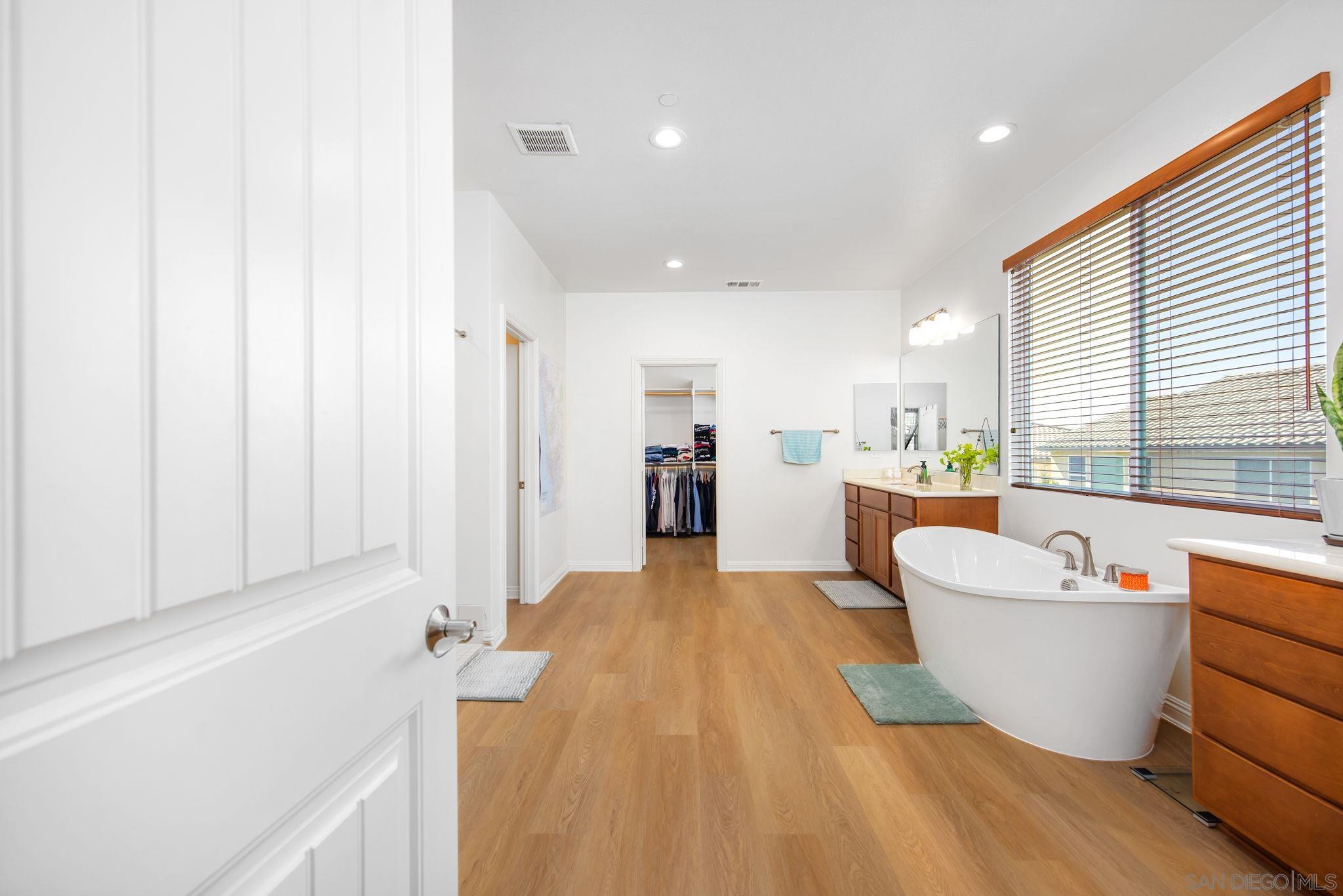 Detail Gallery Image 39 of 39 For 1818  Santa Christina Ave, Chula Vista,  CA 91913 - 4 Beds | 3/1 Baths