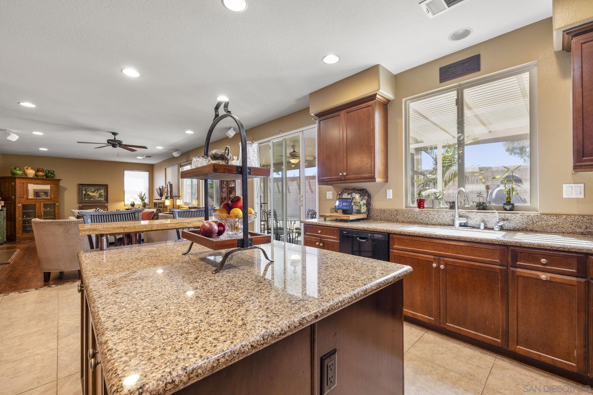Detail Gallery Image 11 of 44 For 26659  Cactus Creek Way, Sun City,  CA 92586 - 4 Beds | 2/1 Baths